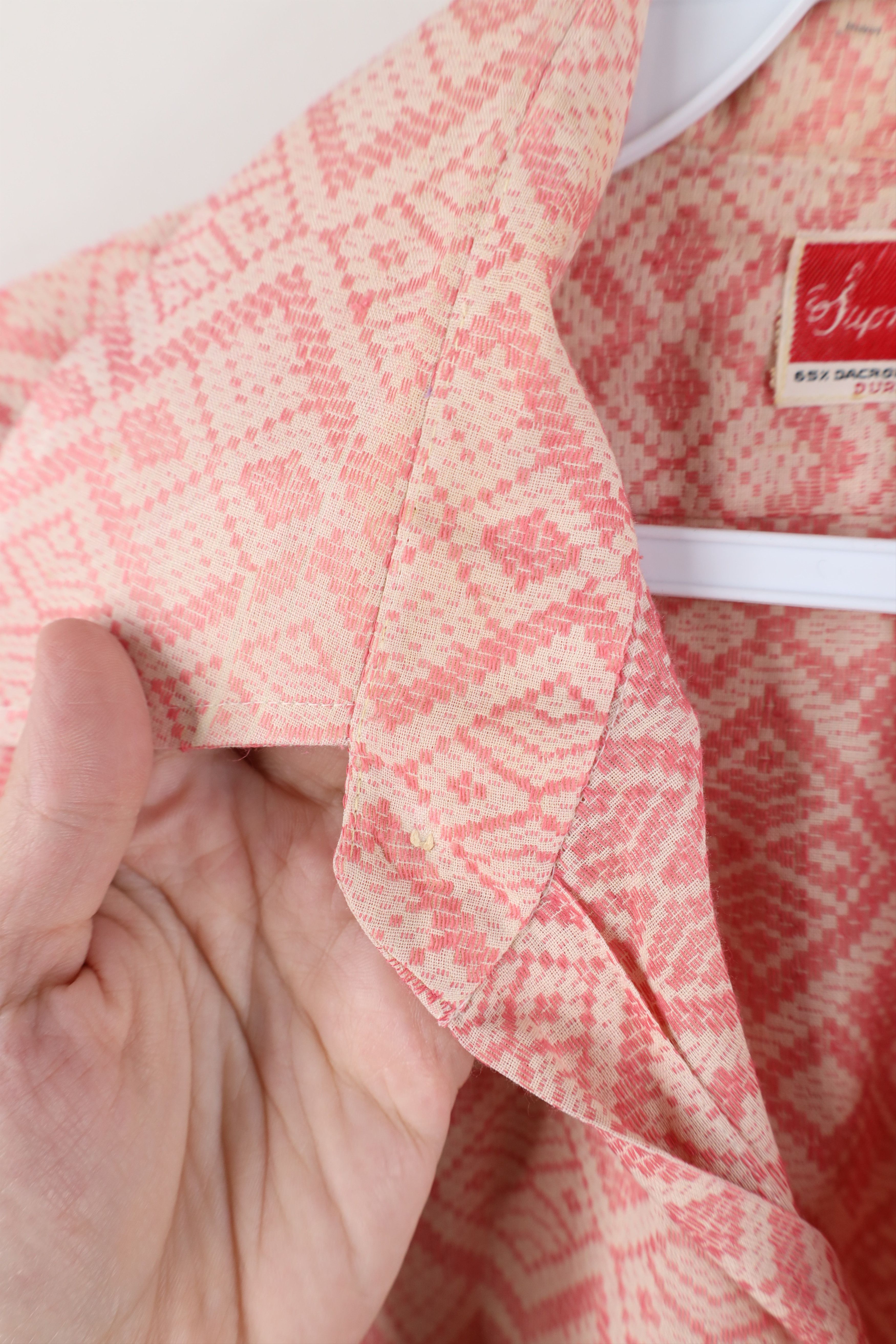 Vintage Vintage 60s Macys Geometric Collared Button Shirt Pink USA Size US XL / EU 56 / 4 - 11 Thumbnail