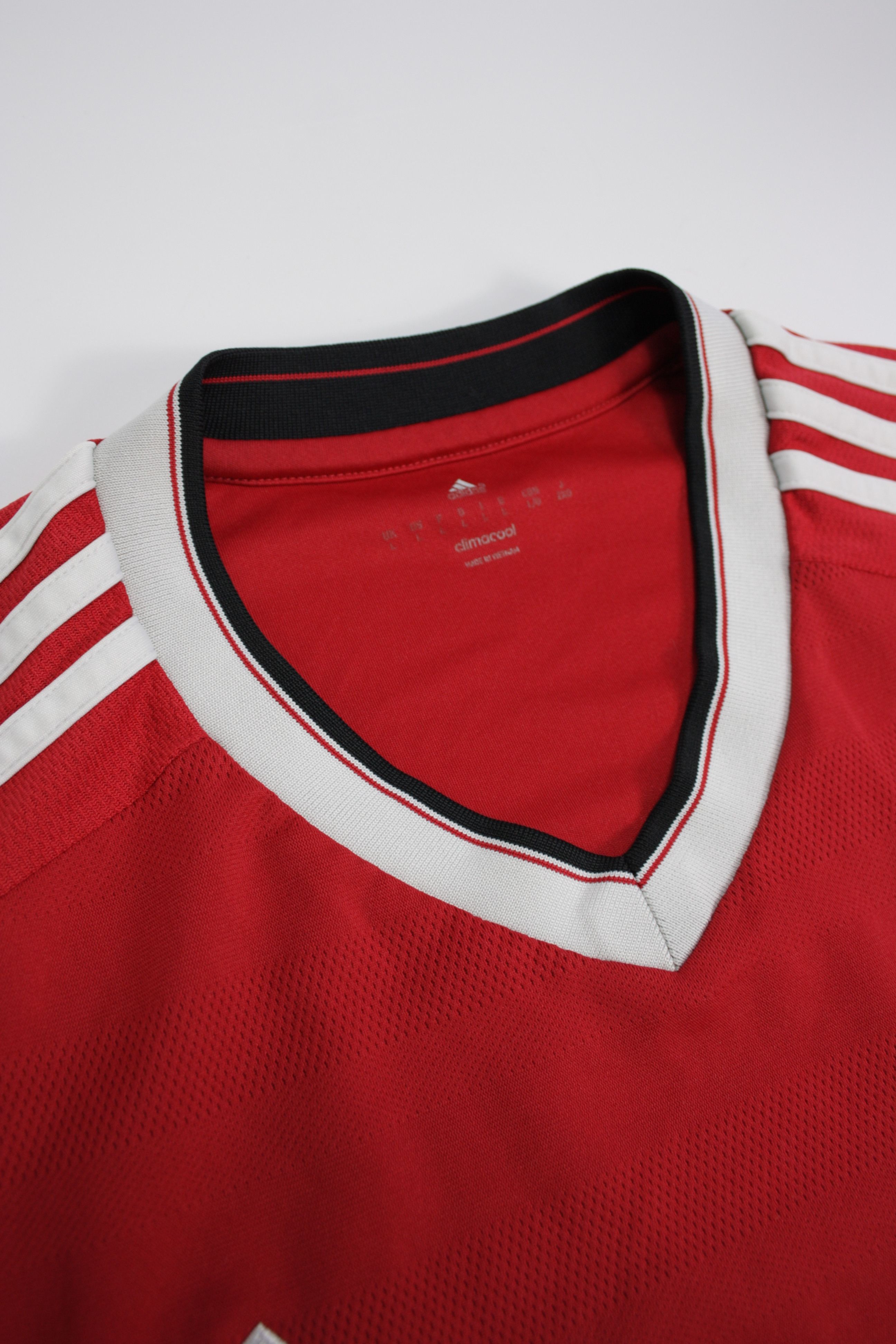 Adidas Adidas Manchester United 2015/16 Home Football Shirt Size US L / EU 52-54 / 3 - 5 Thumbnail