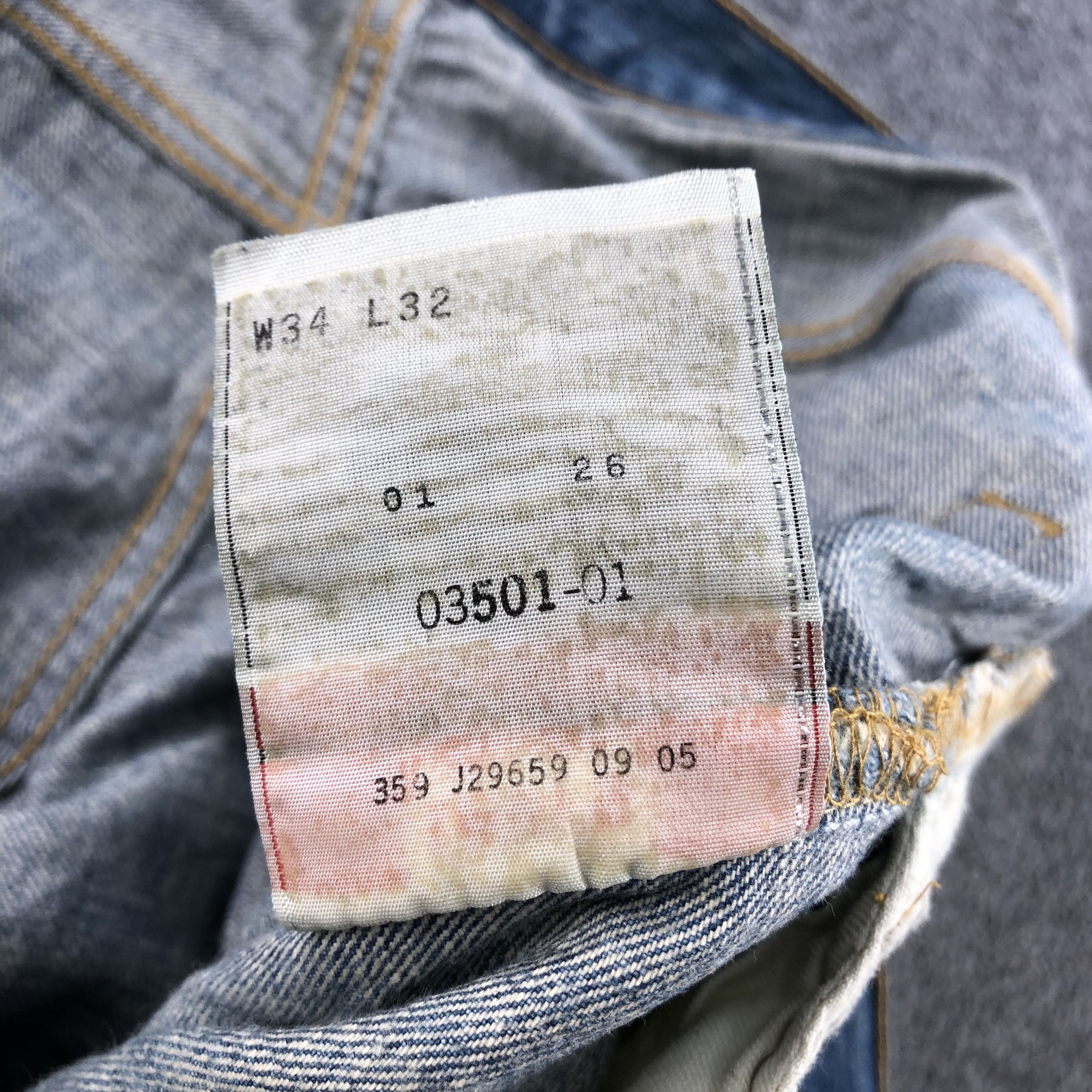 Levi's Vintage 90s Light Wash Levis 501 Jeans-JM2008 Size US 36 / EU 52 - 11 Thumbnail