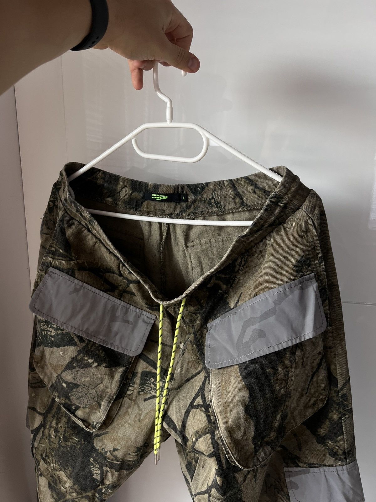 Jaded London Jaded London Reflective Patch Pocket Y2k Sequin Camo Pants Size US 34 / EU 50 - 4 Thumbnail