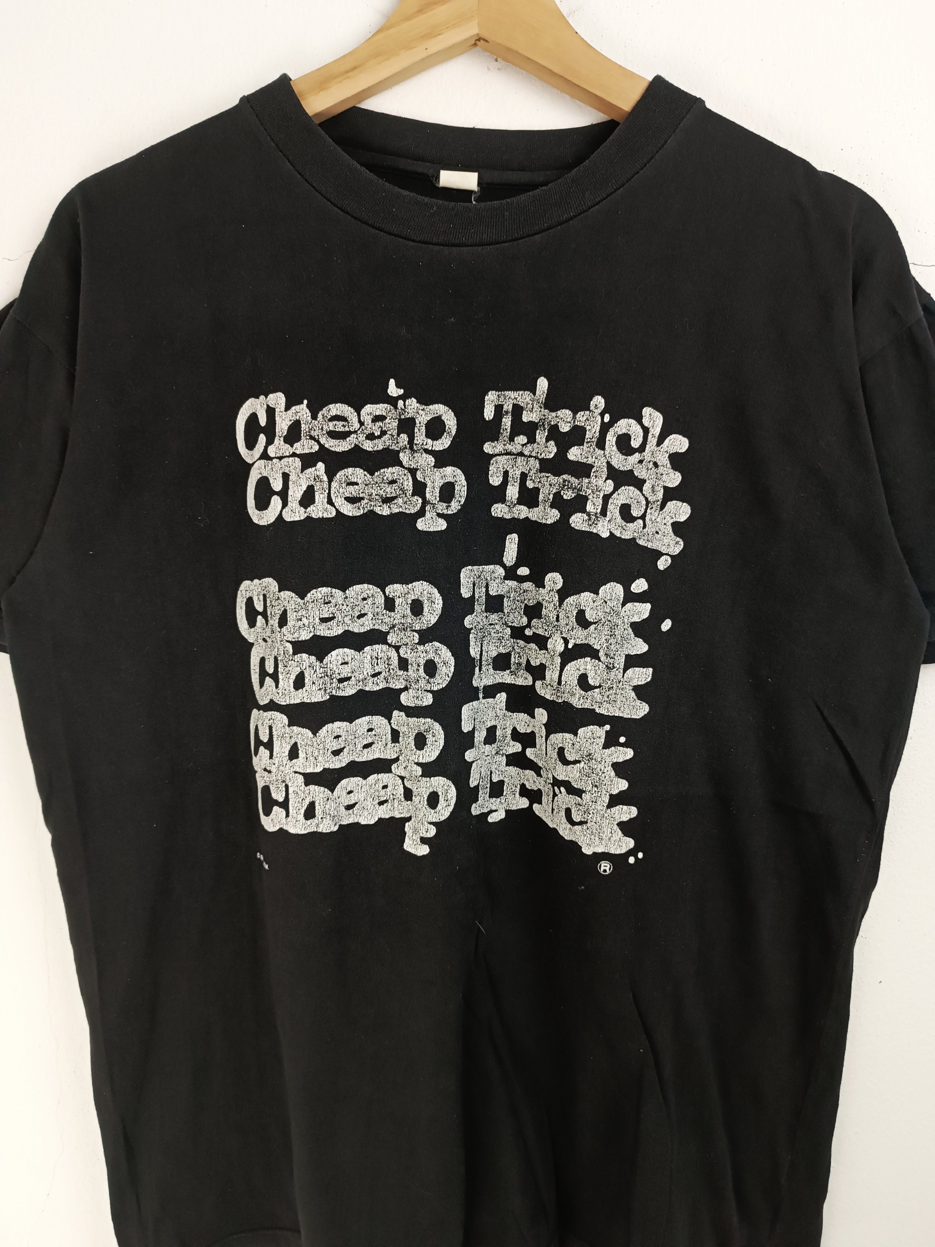 Band Tees VINTAGE 90'S CHEAP TRICK TOKYO JAPAN TOUR def poison acdc Size US M / EU 48-50 / 2 - 16 Thumbnail