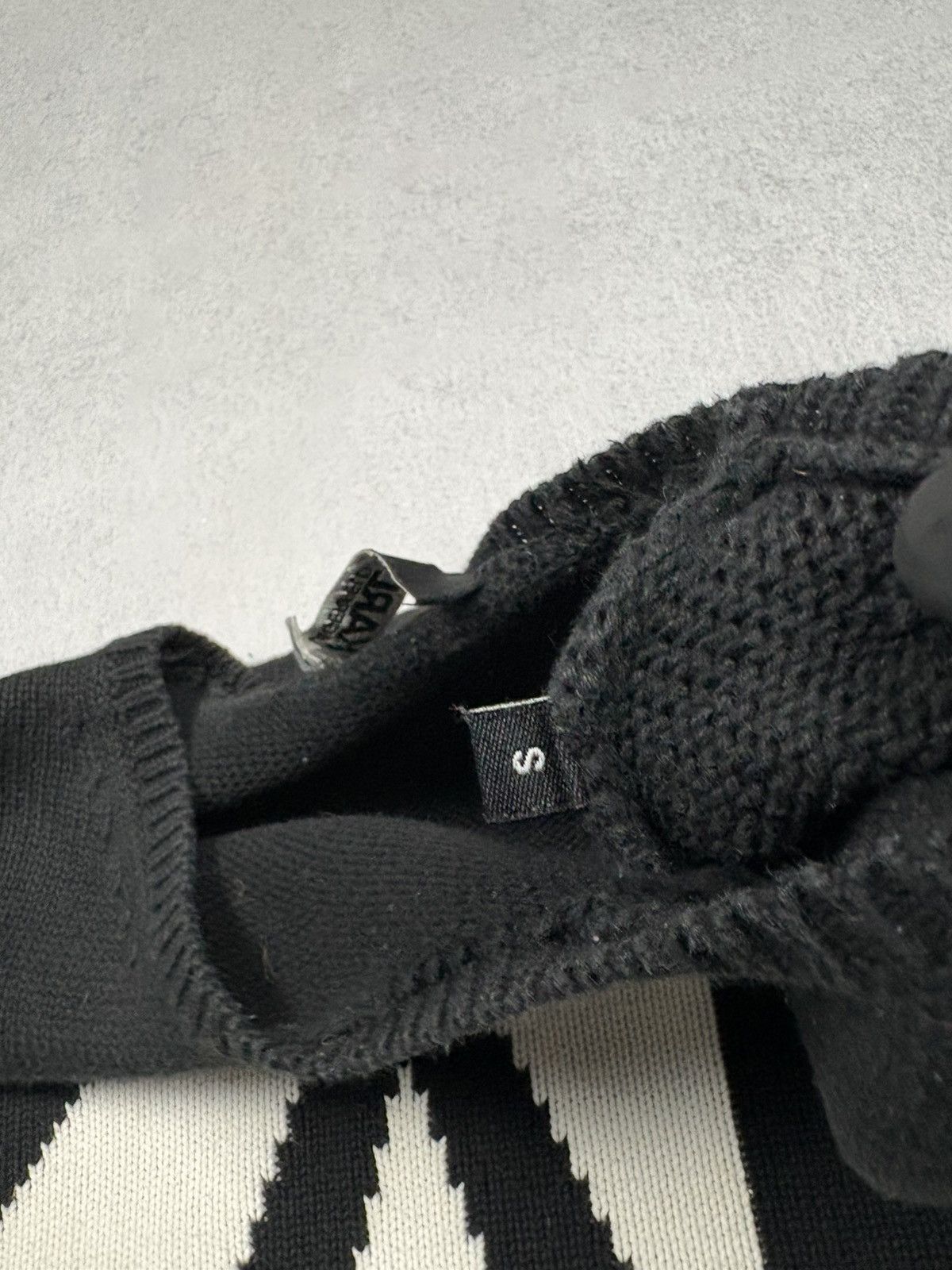 Karl Lagerfeld Karl Lagerfeld Logo Knit Sweater Black Big Graphic S-M Size US S / EU 44-46 / 1 - 14 Thumbnail