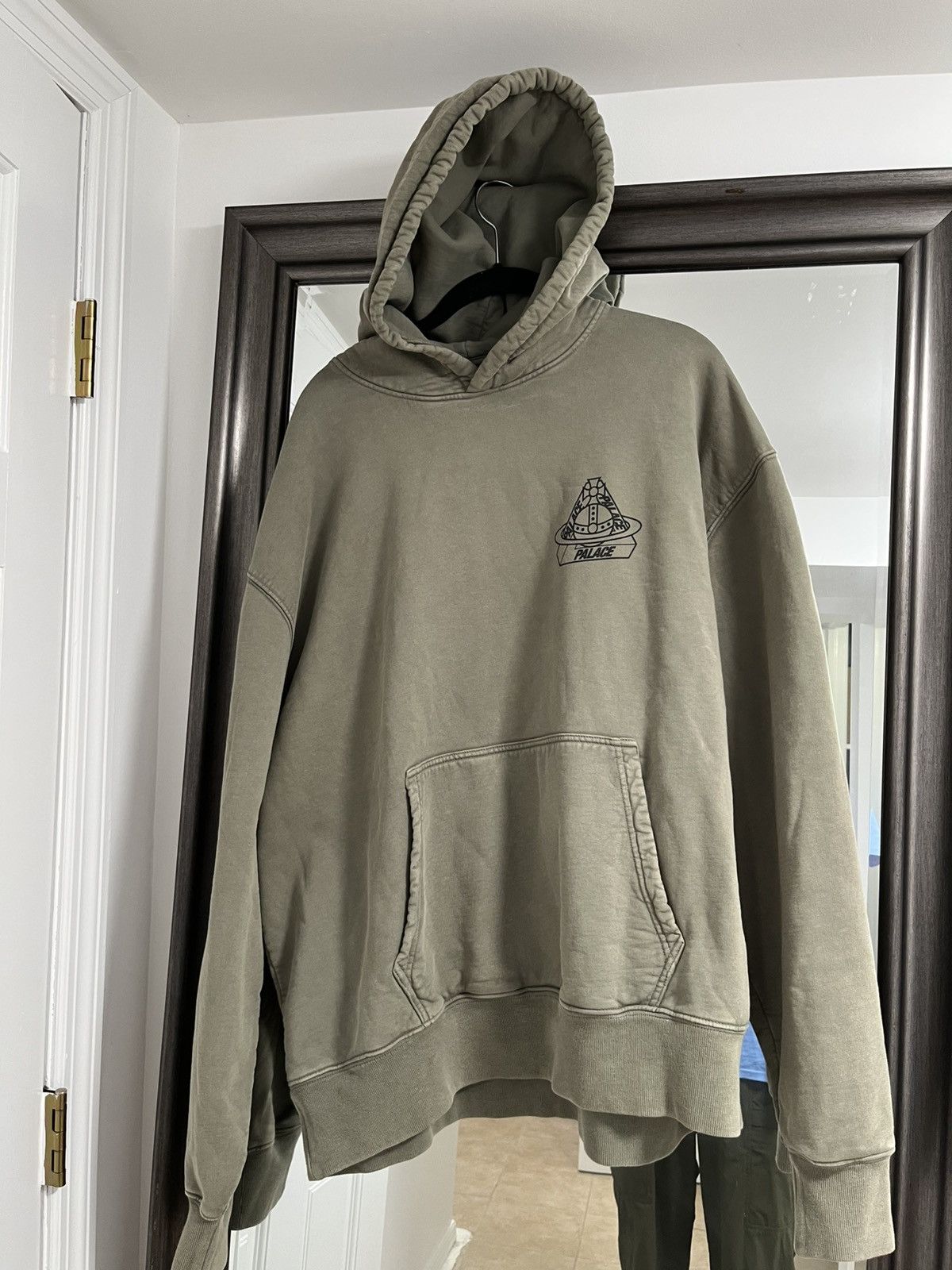 Palace × Vivienne Westwood Palace x Vivienne Westwood Hoodie Olive Green L size rare !! Size US L / EU 52-54 / 3 - 3 Thumbnail
