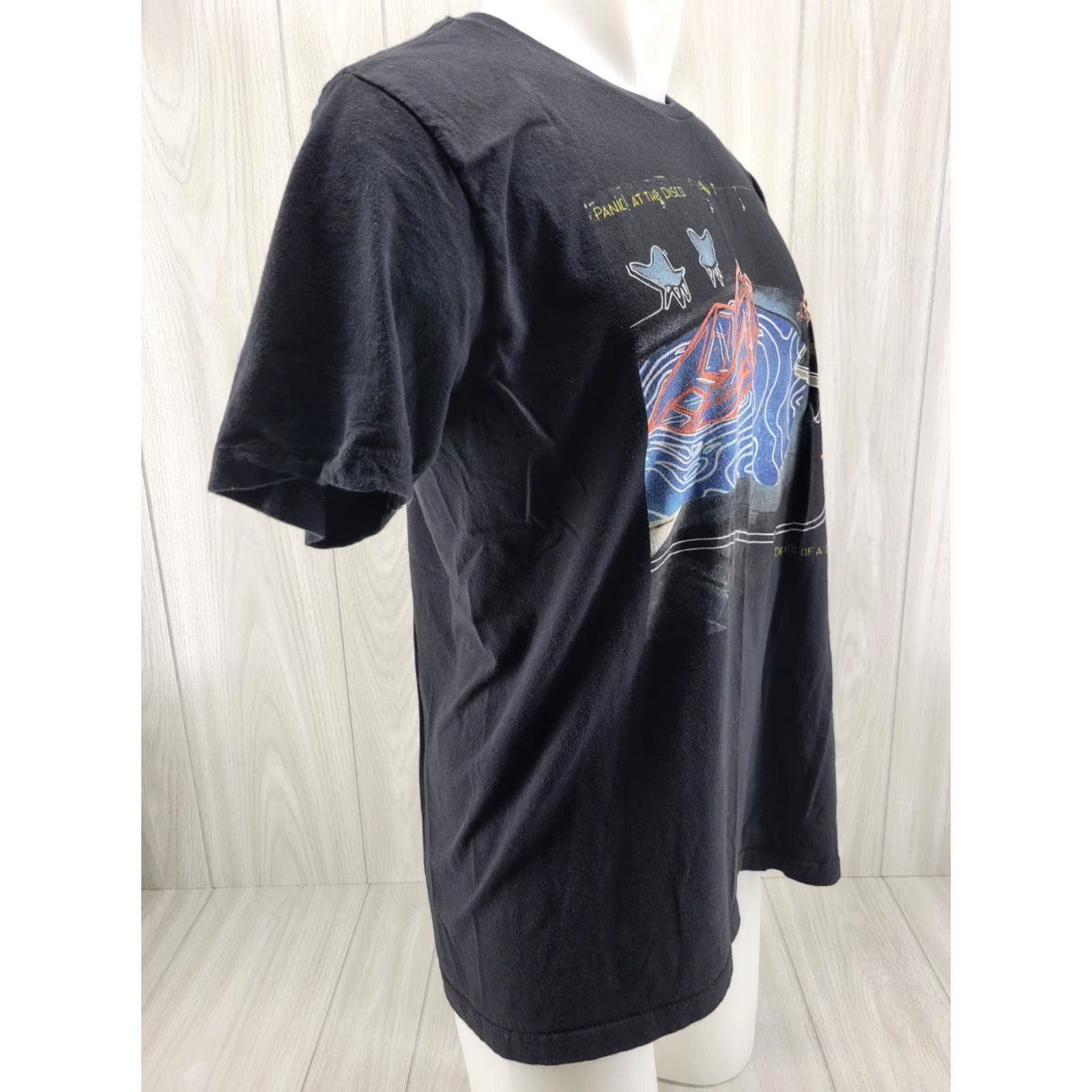 Vintage Panic! At The Disco Death Of A Bachelor T-Shirt Black Short Sleeve Large Mens Unisex Adults Cotton Graphic Print Crew Neck 2010s Band Rock Size US L / EU 52-54 / 3 - 5 Thumbnail