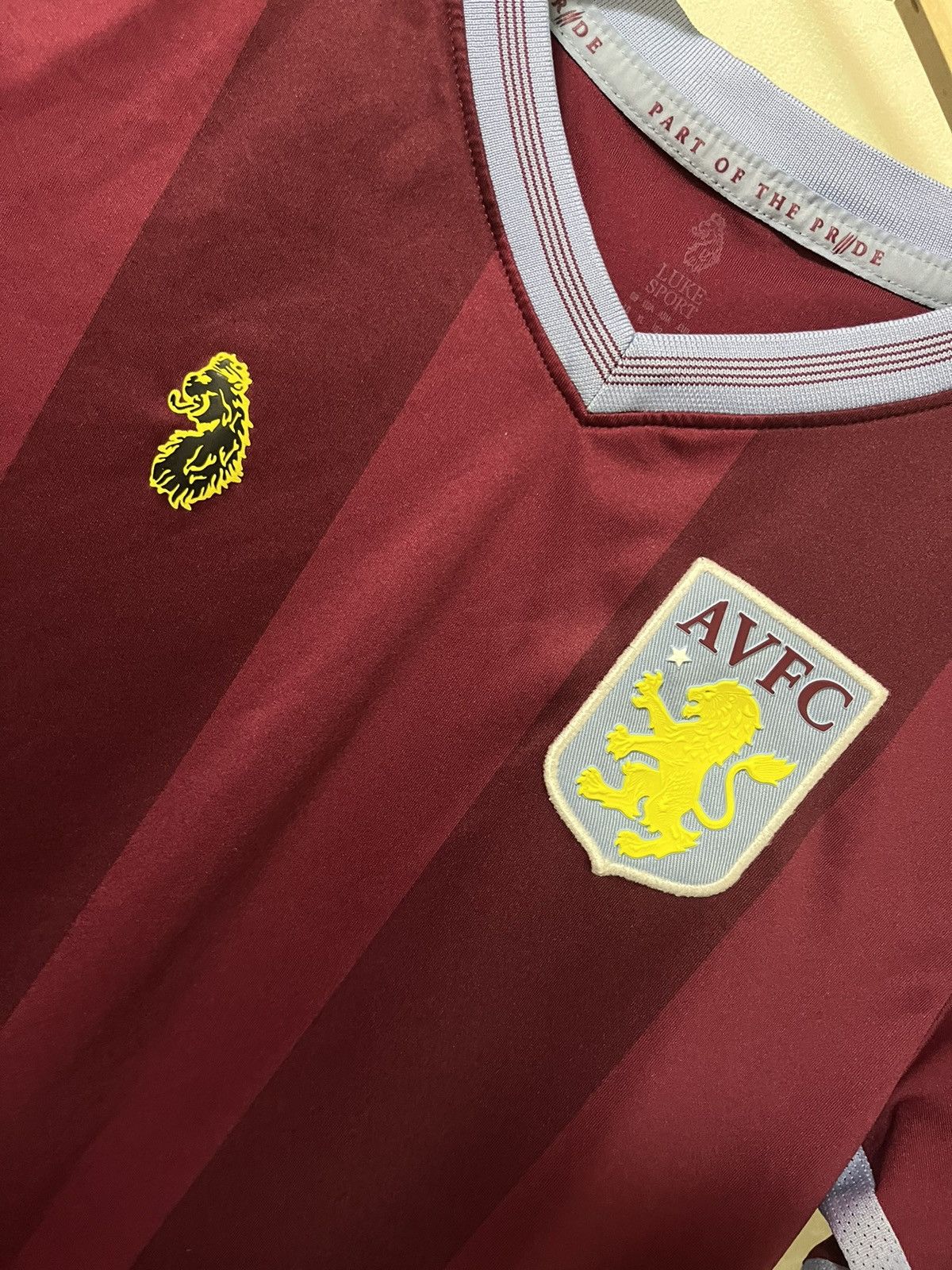 Vintage Rare Luke 1977 Aston Villa 18/19 Vintage Jersey Size US XS / EU 42 / 0 - 4 Thumbnail