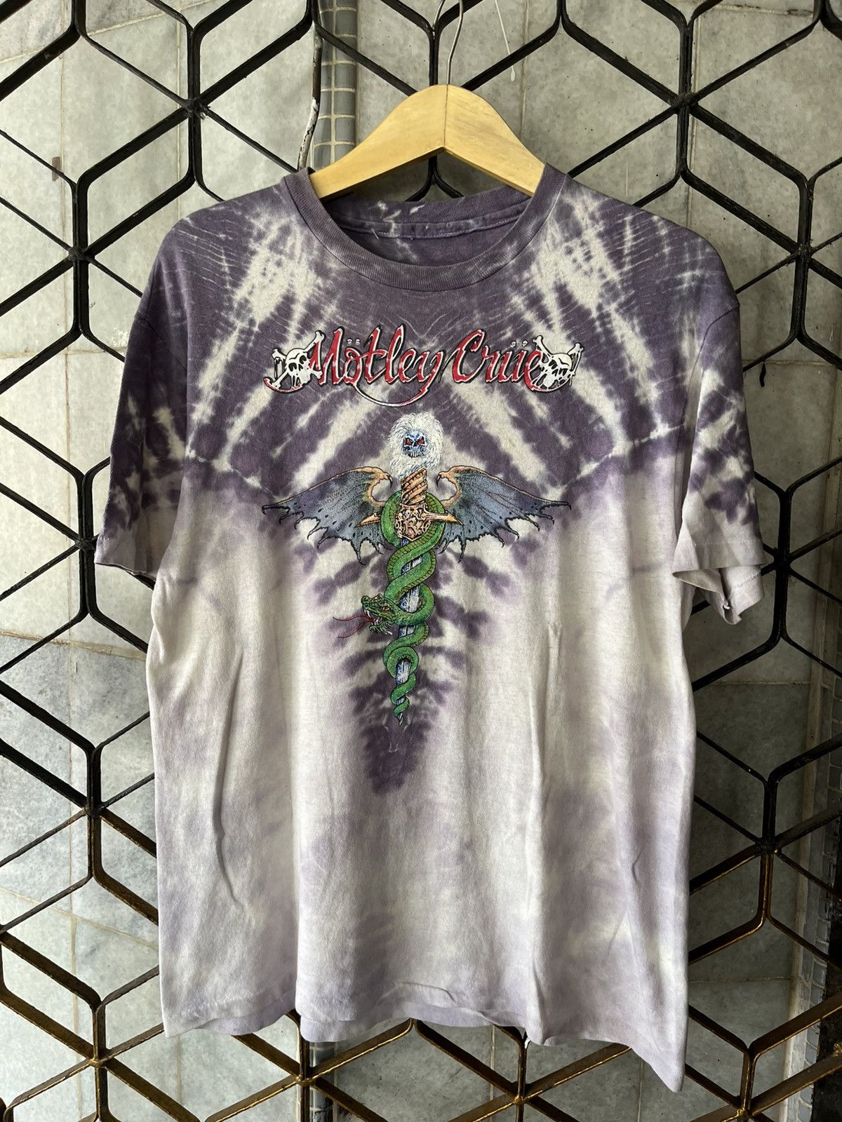 Band Tees × Vintage RARE Vintage Motley Crue 80s Band T-Shirt Size US L / EU 52-54 / 3 - 1 Thumbnail
