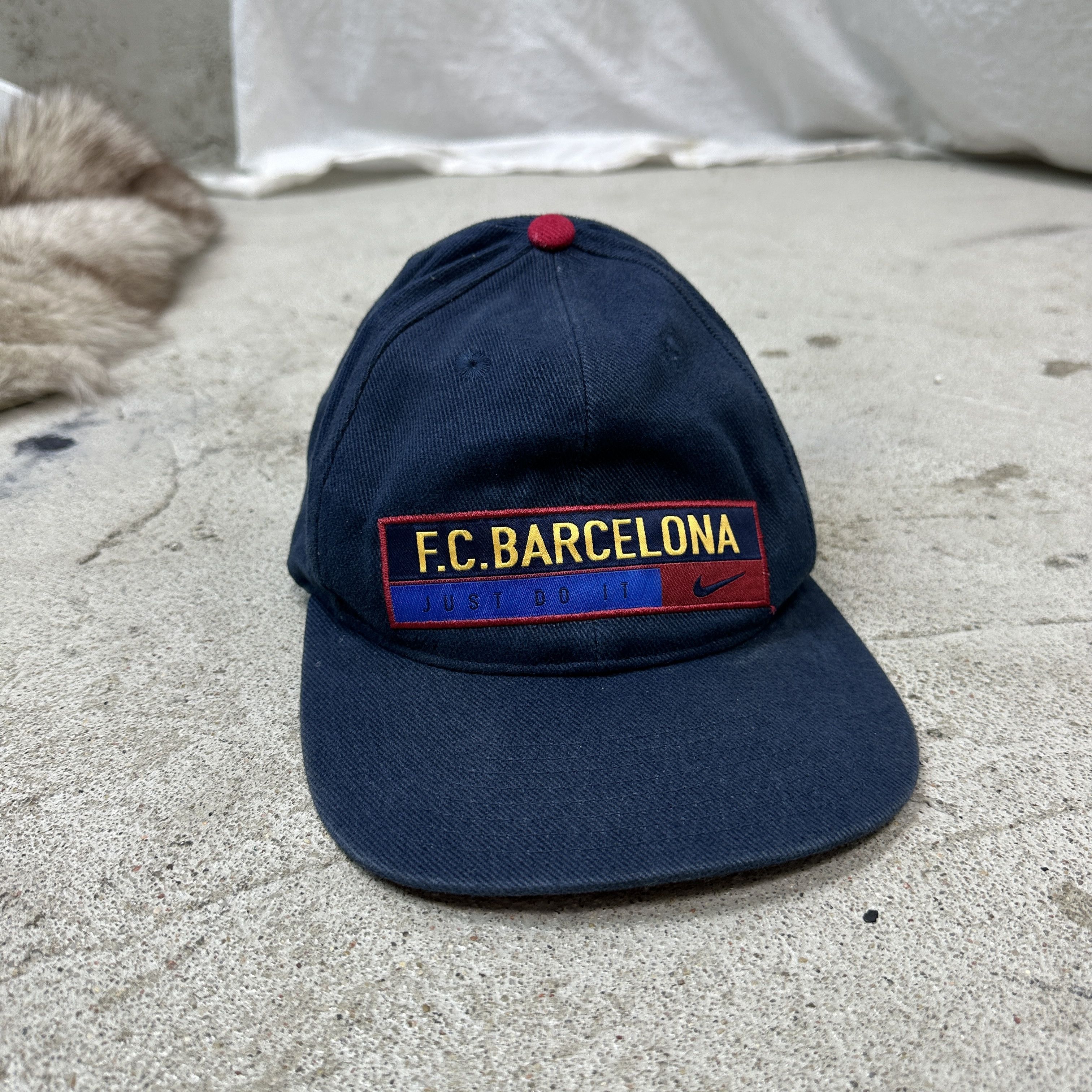 Nike Vintage Sporty Old School Nike FC Barcelona Cap 90s Size ONE SIZE - 1 Thumbnail