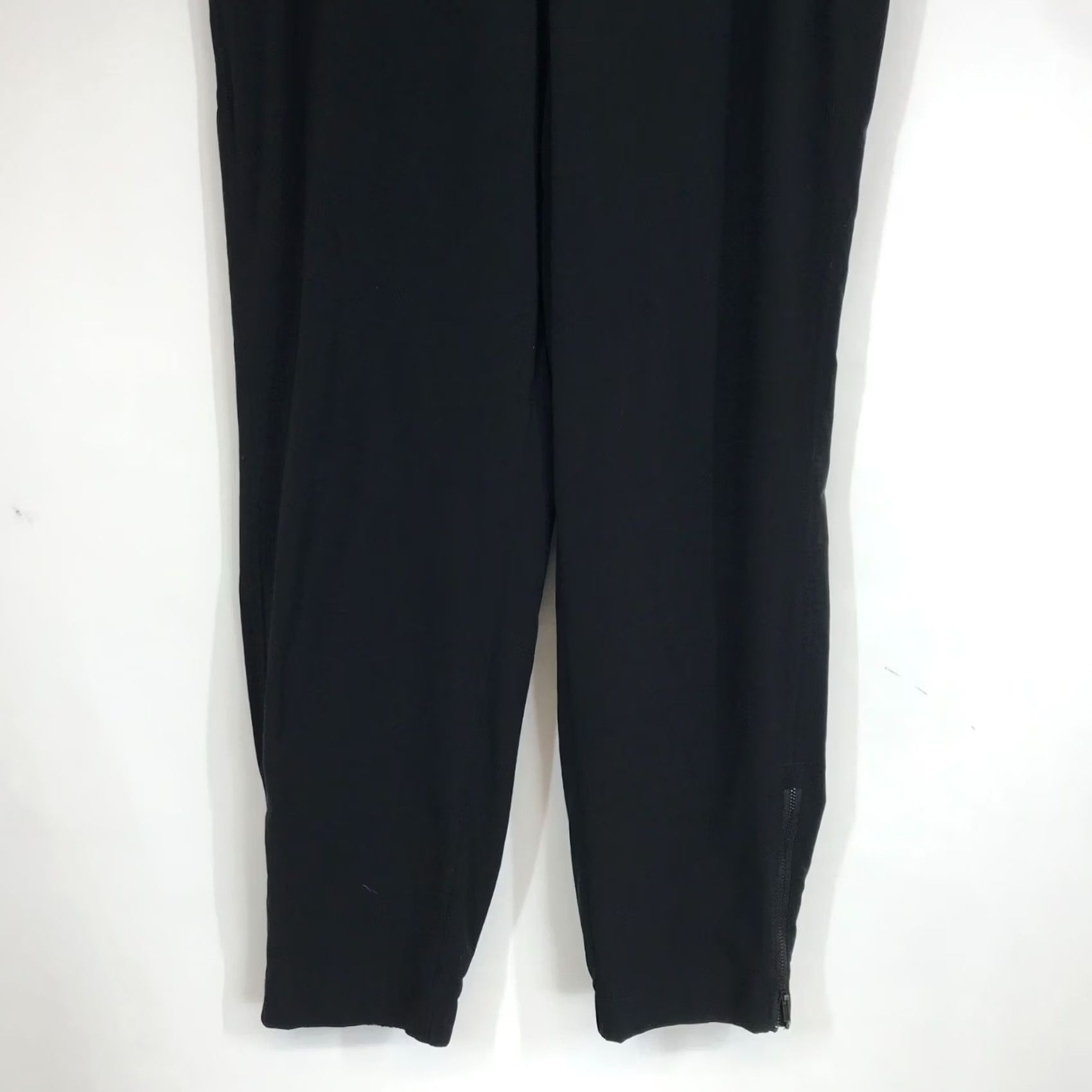 Athleta ATHLETA - WOMEN'S 12- BLACK POLYESTER BLEND ELASTIC WAIST PULL-ON PANTS Size 34" / US 12 / IT 48 - 3 Thumbnail