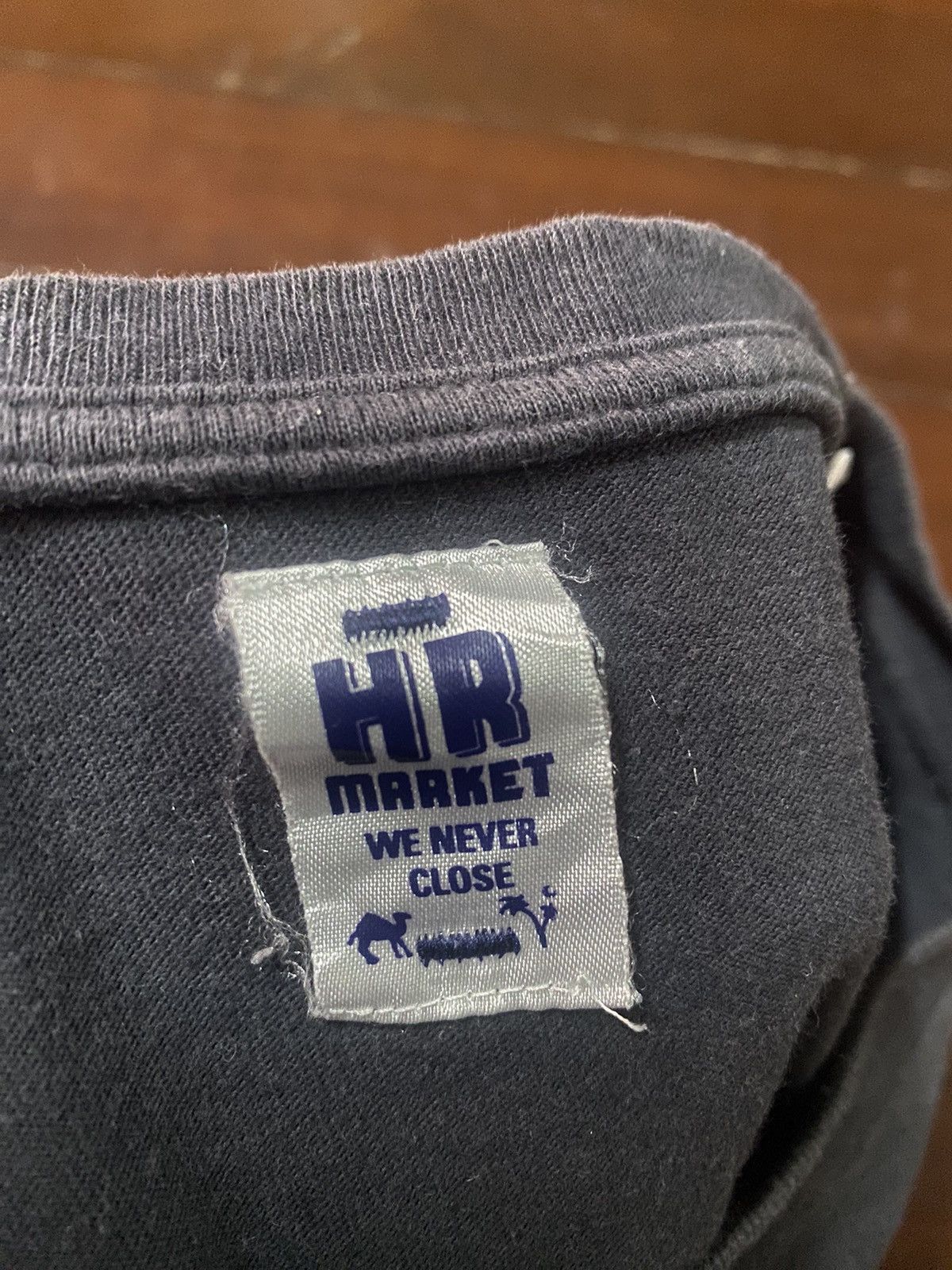 Blue Blue Japan Rare HR MARKET we never close Spell Out Japan Shirt Size US M / EU 48-50 / 2 - 10 Thumbnail
