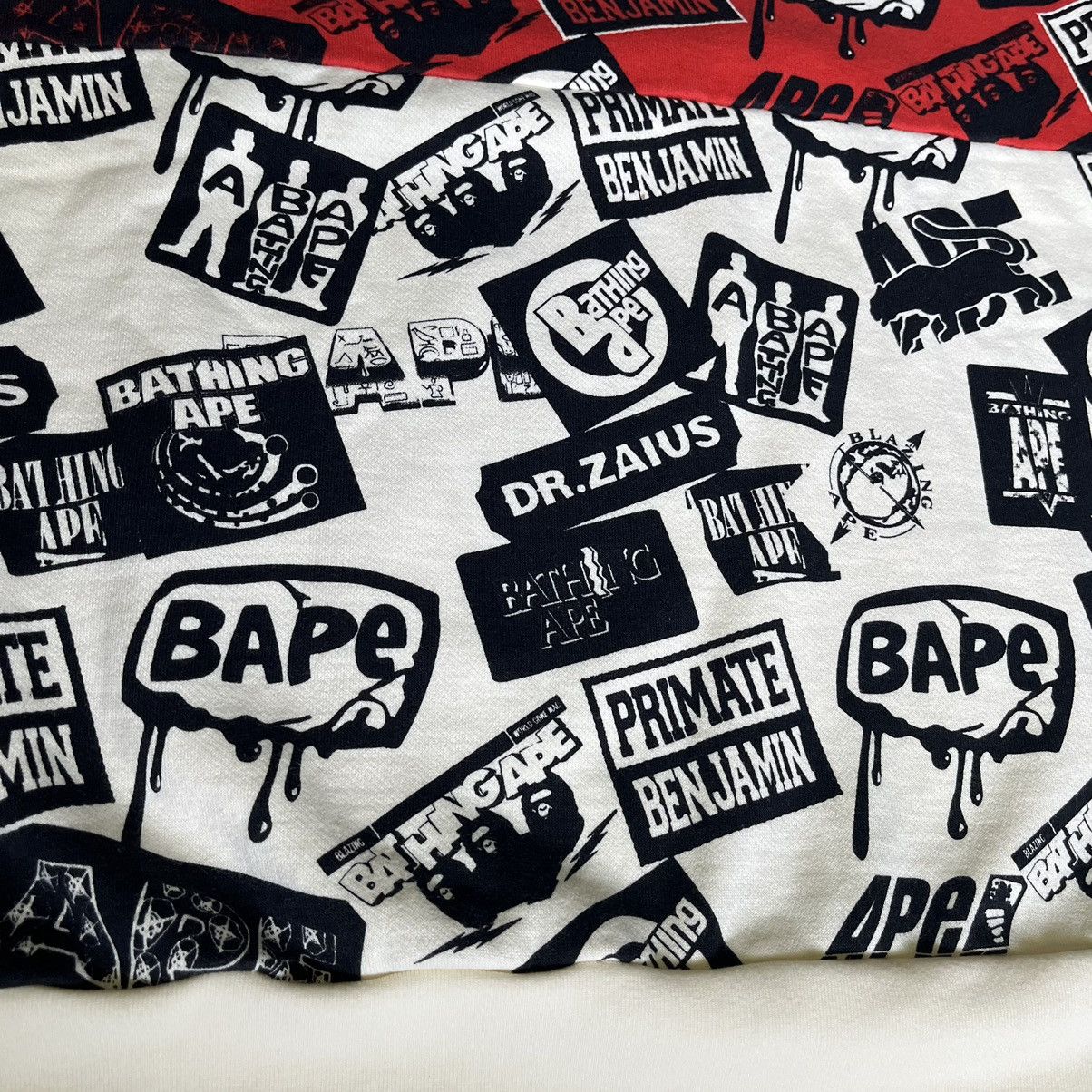 Bape Rare OG A Bathing Ape Bape Dr Zaius All Over Print Crewneck Size US XL / EU 56 / 4 - 4 Thumbnail