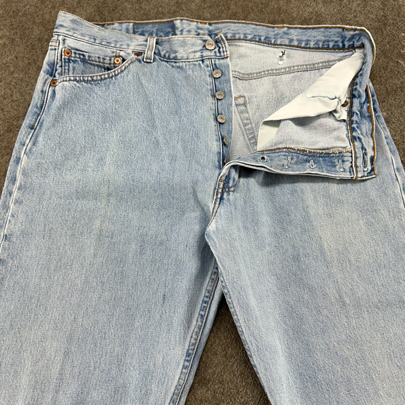 Levi's VINTAGE Levi's 501 Jeans Men 38x34 Light Wash Blue Straight Regular distress USA 90s Levi's 500 Series Mens Jeans 38x34 Size US 38 / EU 54 - 2 Thumbnail