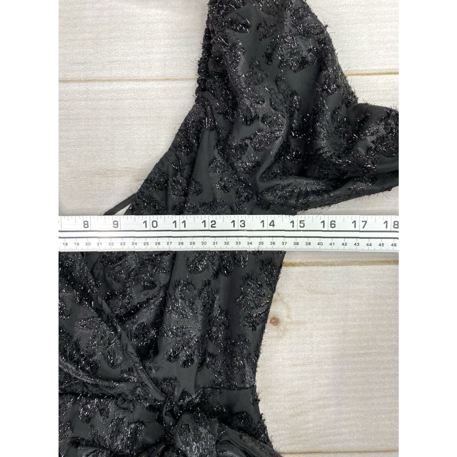 ASTR The Label ASTR The Label Dress XS Black Glitter Floral Metallic Faux Wrap Ruched Midi Formal Party/Cocktail Women Dress Size XS / US 0-2 / IT 36-38 - 6 Thumbnail