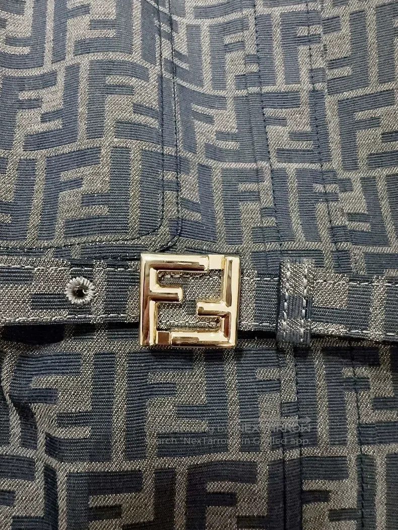 Fendi Fendi Autumn/Winter 2023 jacket coat Size XS / US 0-2 / IT 36-38 - 3 Thumbnail