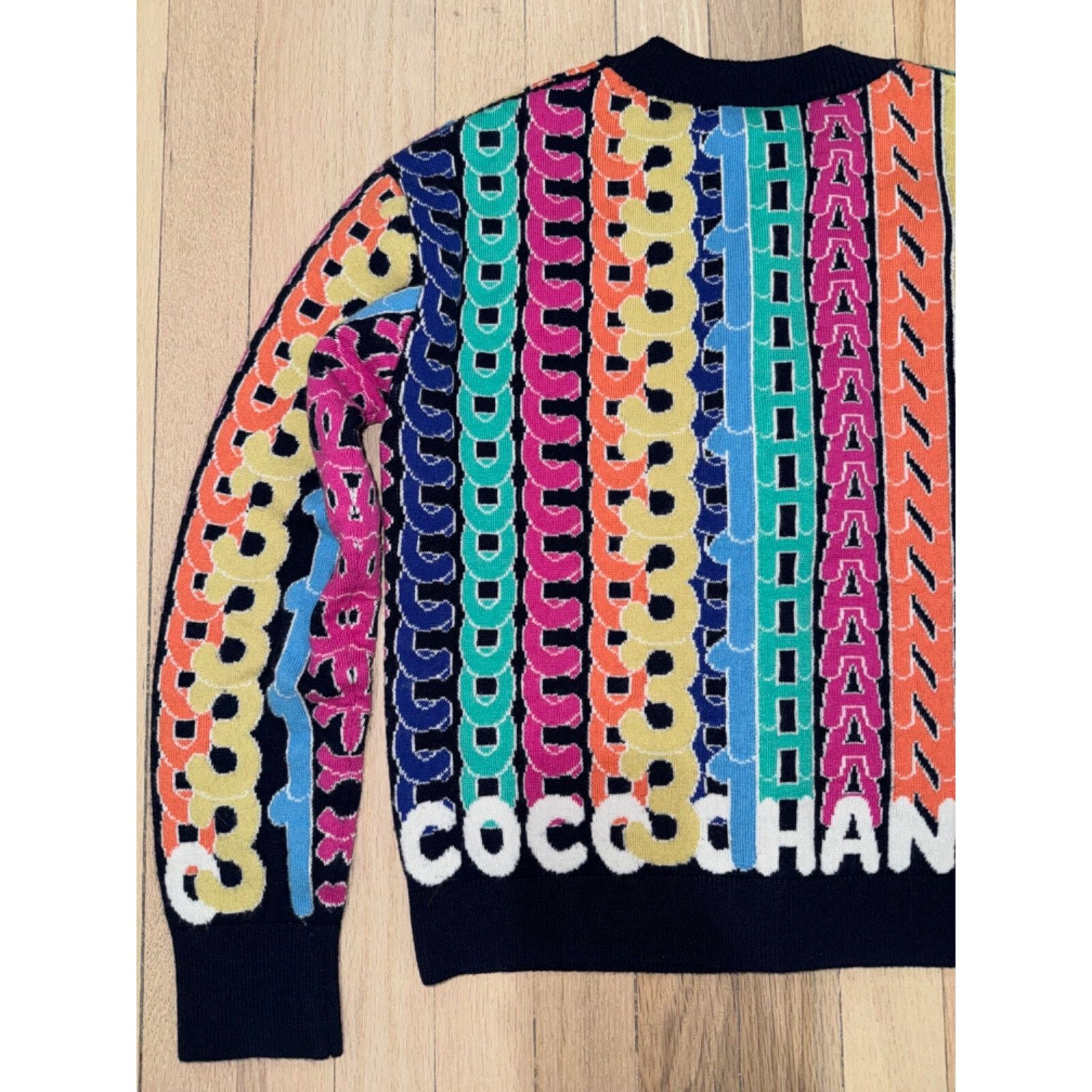 Chanel Chanel 21K Blue Rainbow Letter Logo CC Button Long Sleeve Size XS / US 0-2 / IT 36-38 - 13 Thumbnail