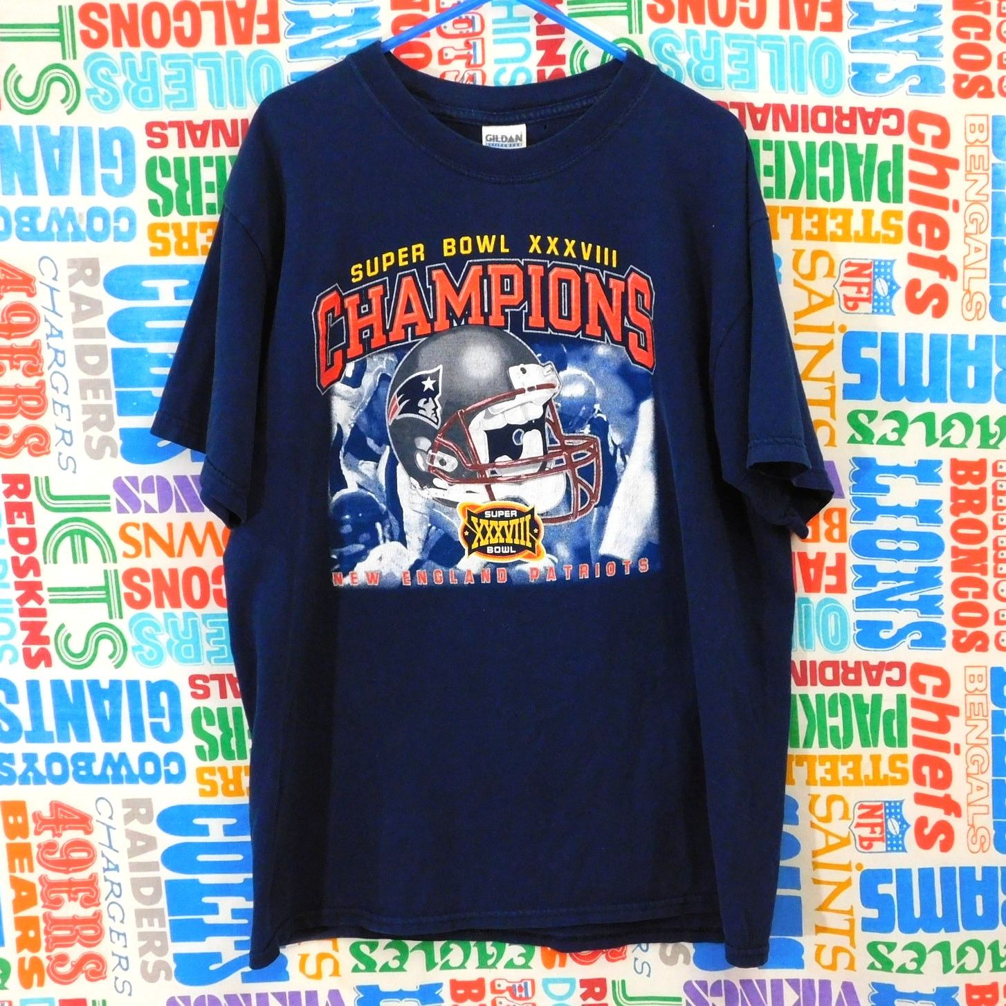 Gildan New England Patriots Super Bowl 38 Champs Tee Size L Helmet Size US L / EU 52-54 / 3 - 1 Thumbnail