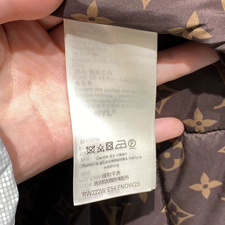 Louis Vuitton Louis Vuitton Old flower full print bathrobe long down jac Size XXS / US 00 / IT 34 - 5 Thumbnail