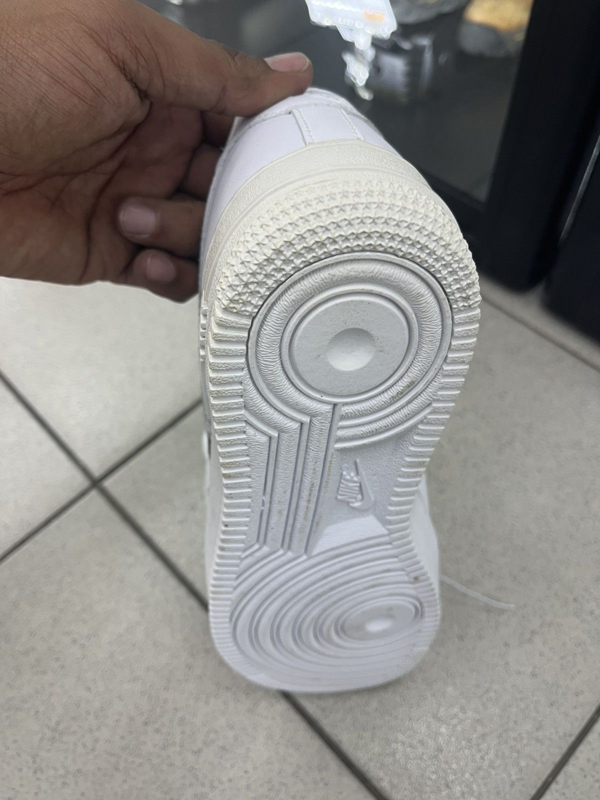 Nike Nike Air Force 1 Size US 7.5 / EU 40-41 - 4 Thumbnail