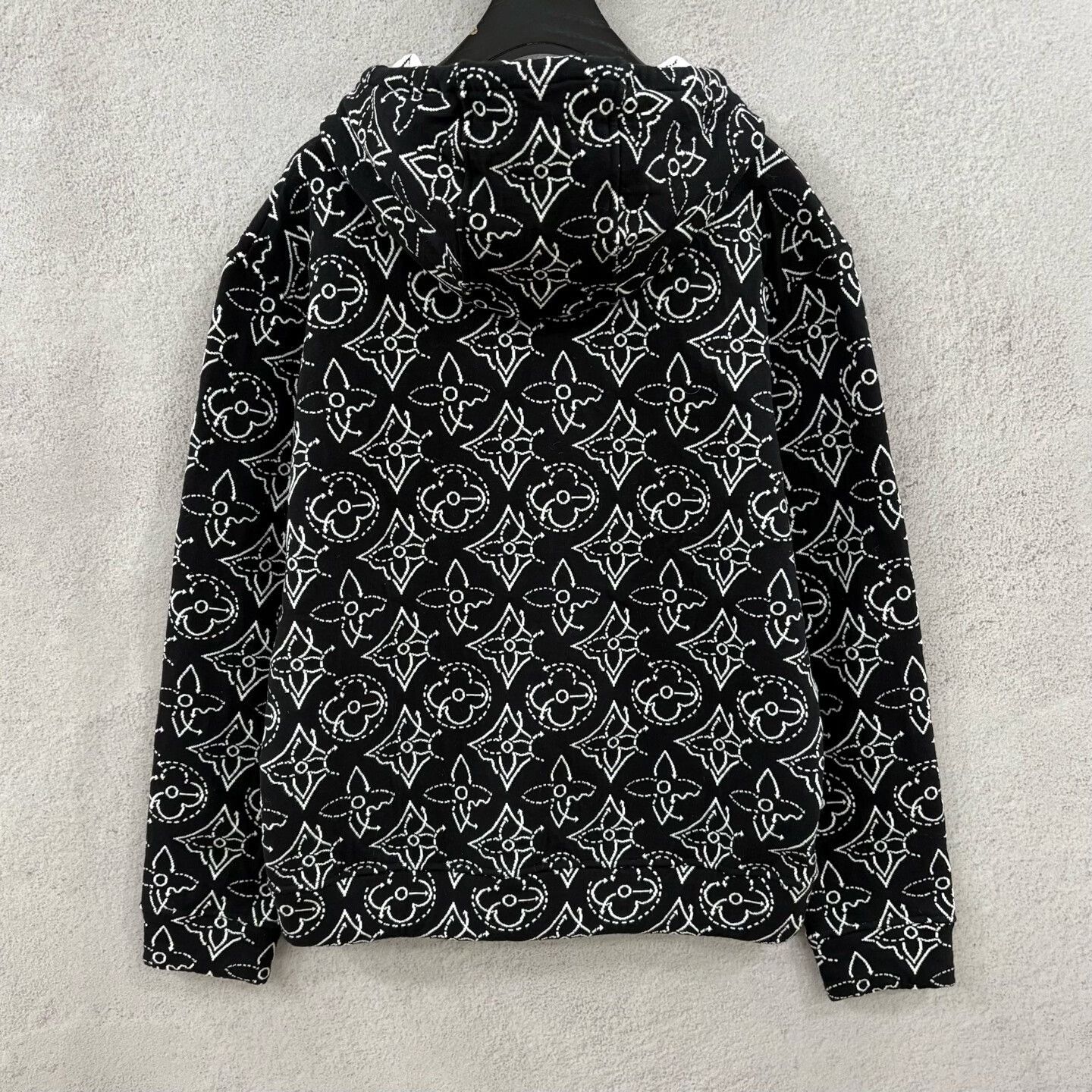 Louis Vuitton louis vuitton x nba classic hoodie sweatshirt Size US M / EU 48-50 / 2 - 2 Thumbnail