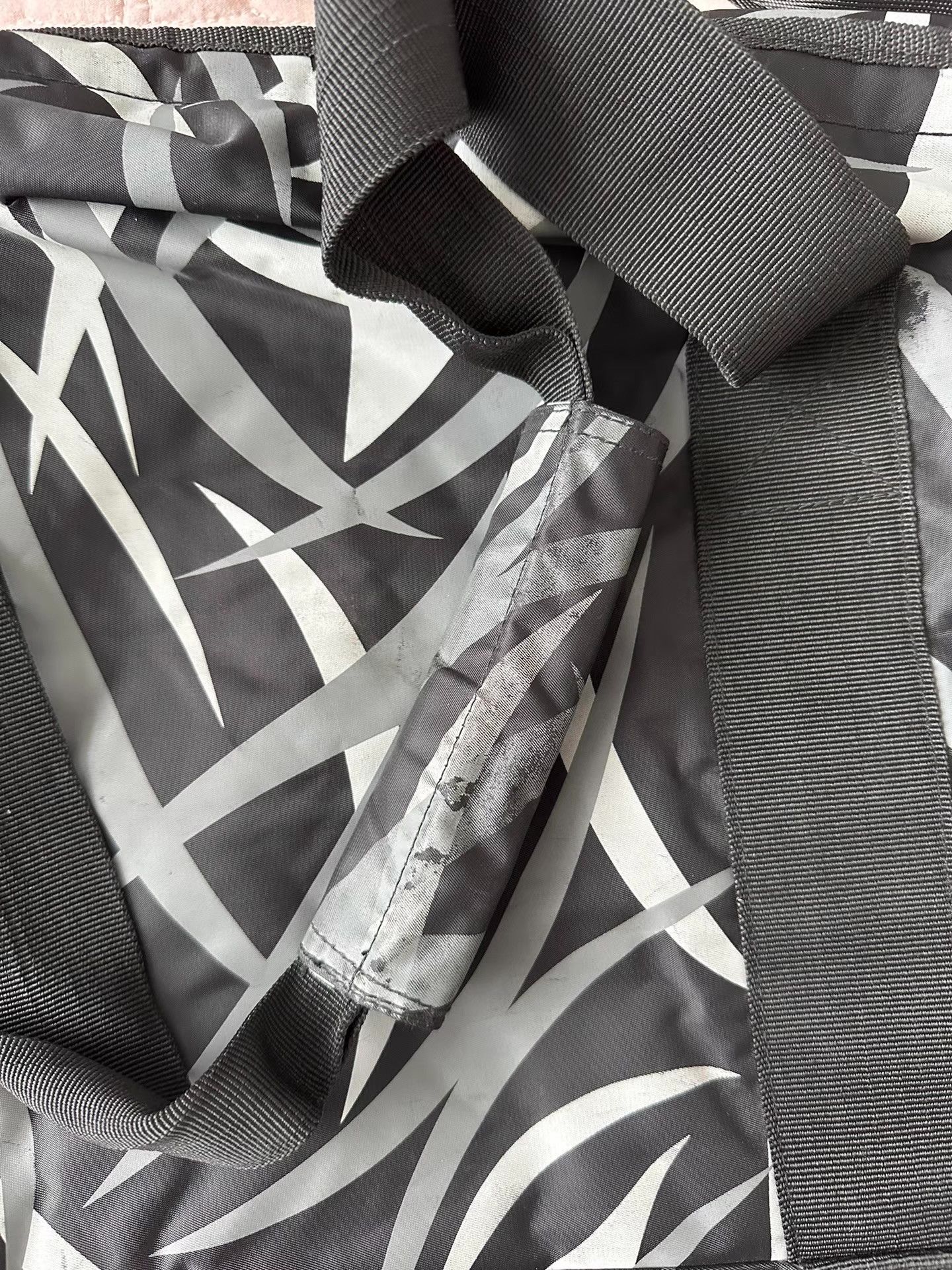 CLOT CLOT Edison Chen Thorn Tote Bag / Backpack / Shoulder Bag Size ONE SIZE - 6 Thumbnail