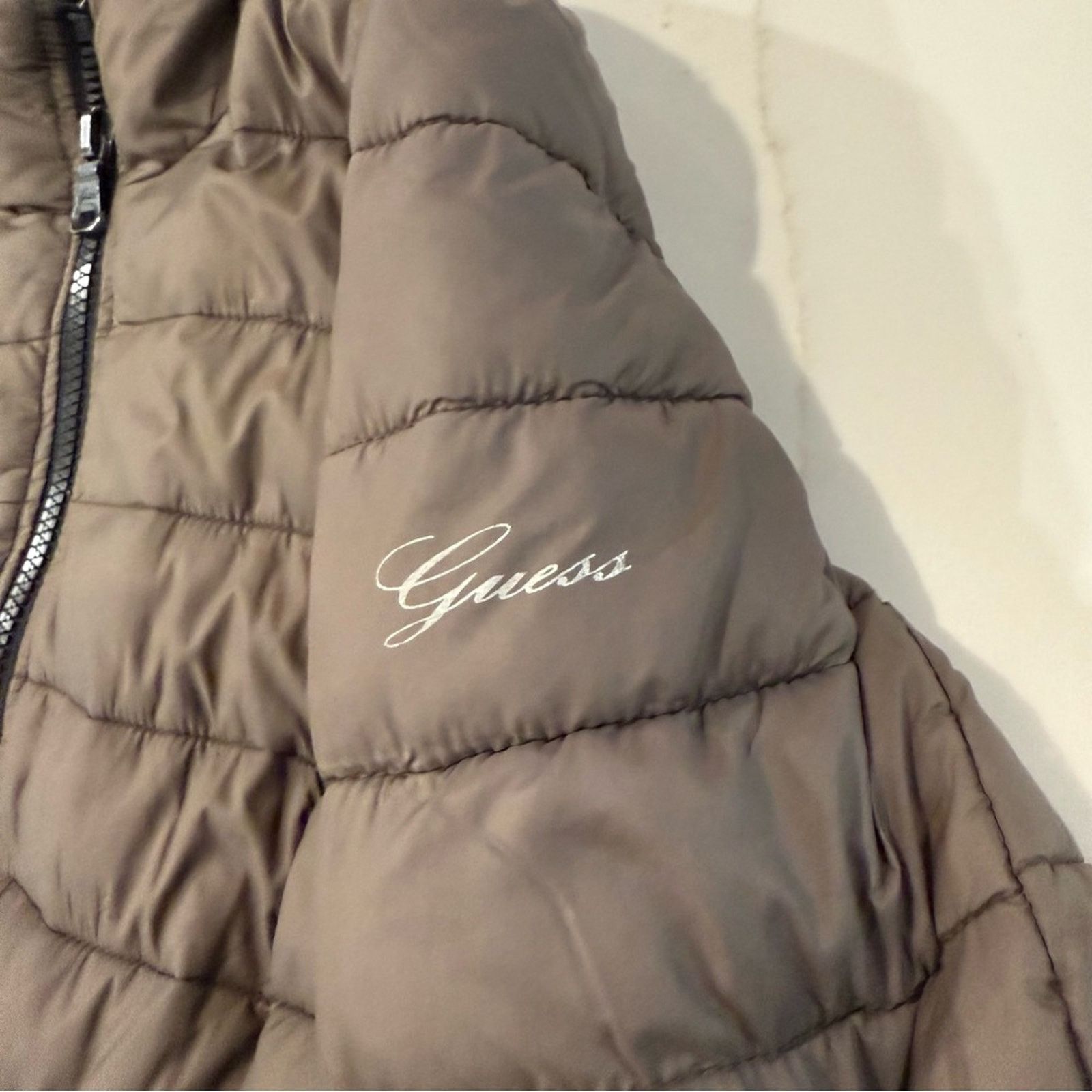 Guess Guess Detachable Hoodie Puffer Jacket Women’s Large Taupe Size L / US 10 / IT 46 - 5 Thumbnail