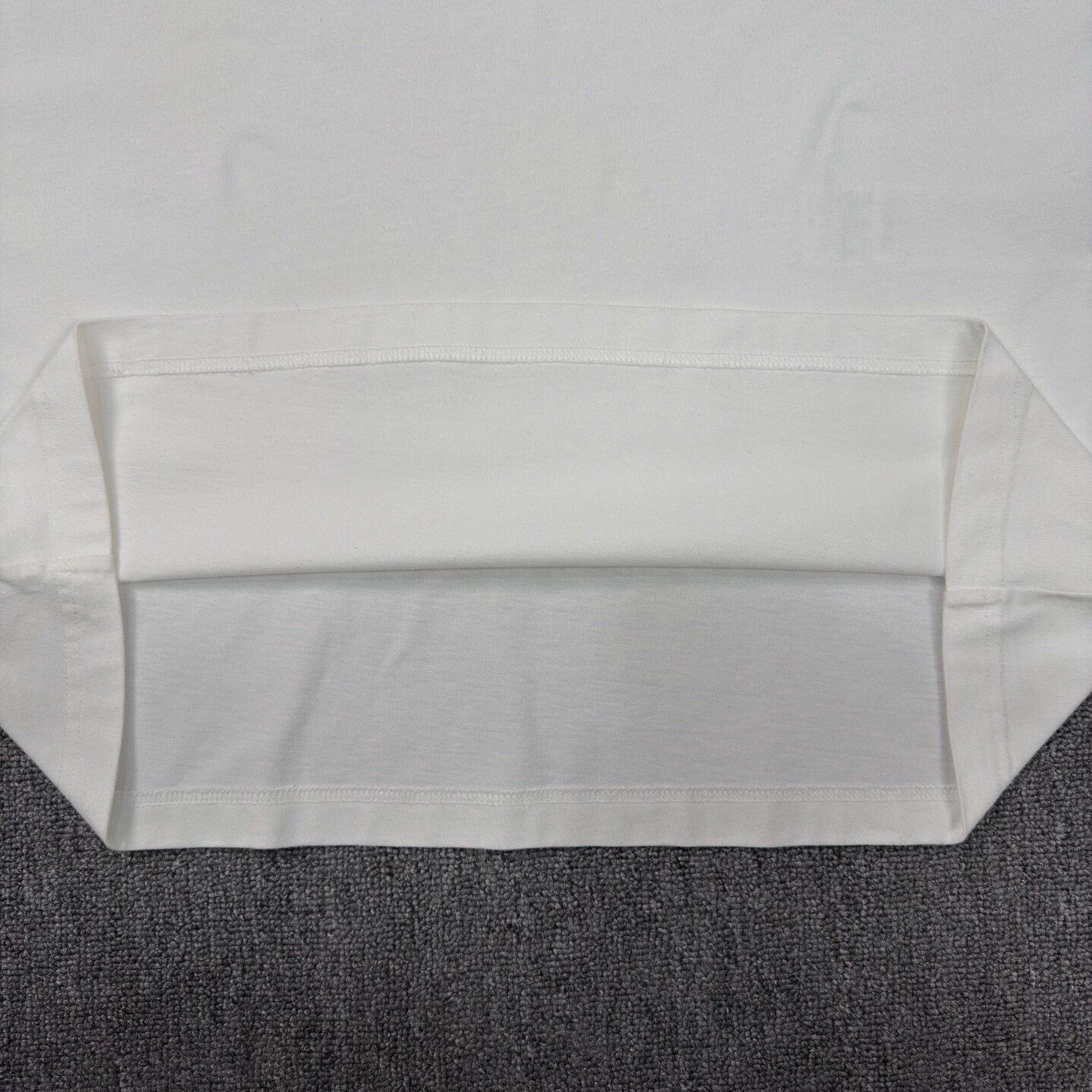 Balenciaga Balenciaga Embroidered Logo White Short Sleeve T S Near New Size US S / EU 44-46 / 1 - 8 Thumbnail