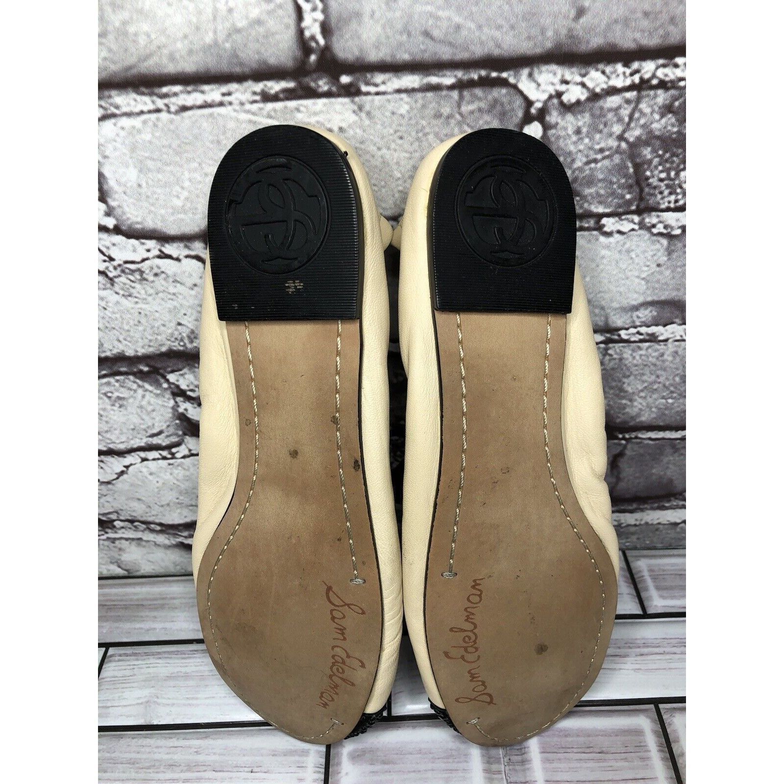 Sam Edelman Sam Edelman Beatrix Beige Leather Black Bow Studded Toe Ball Size US 7 / IT 37 - 9 Thumbnail