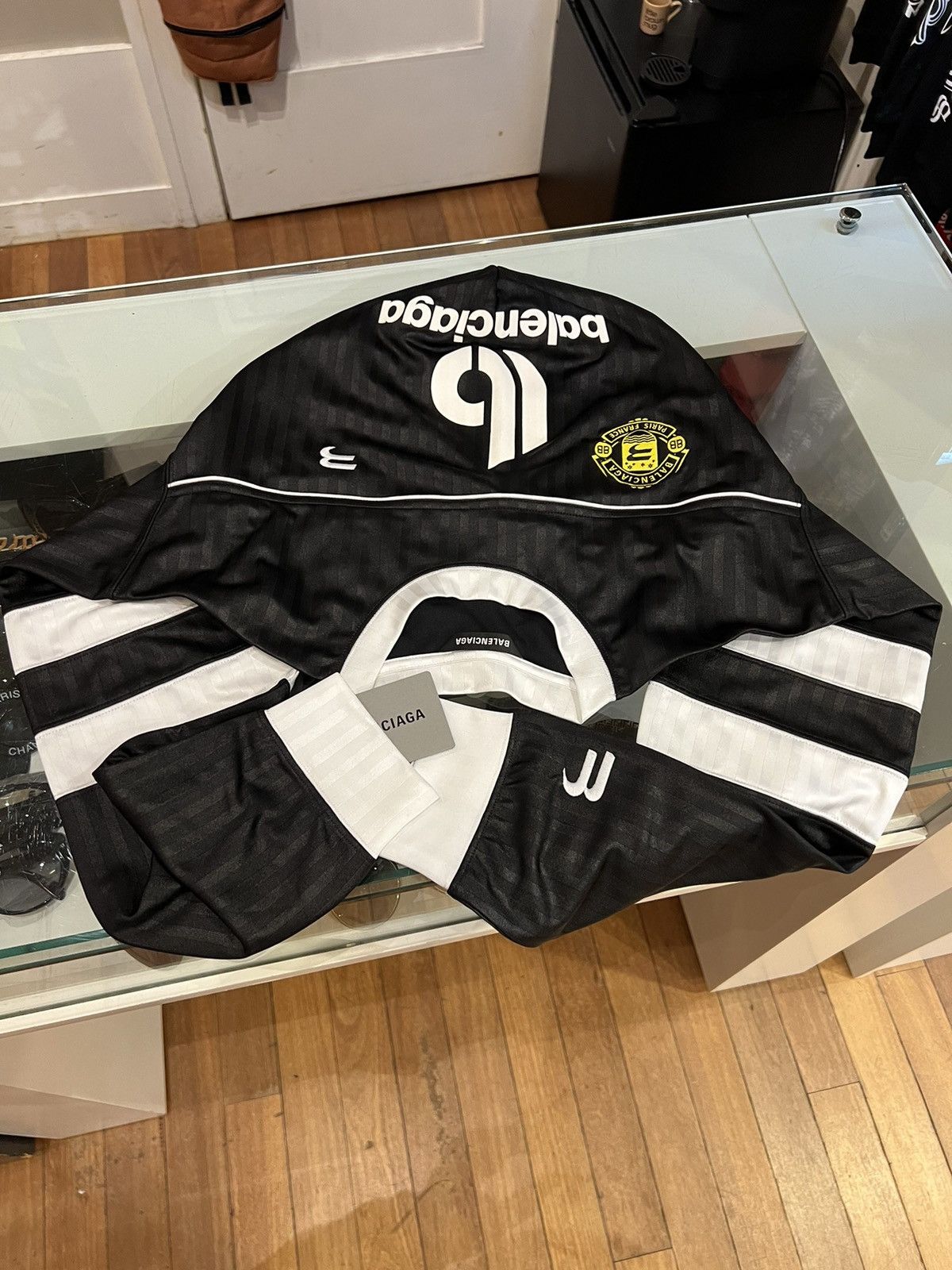 Balenciaga jersey hooded scarf black