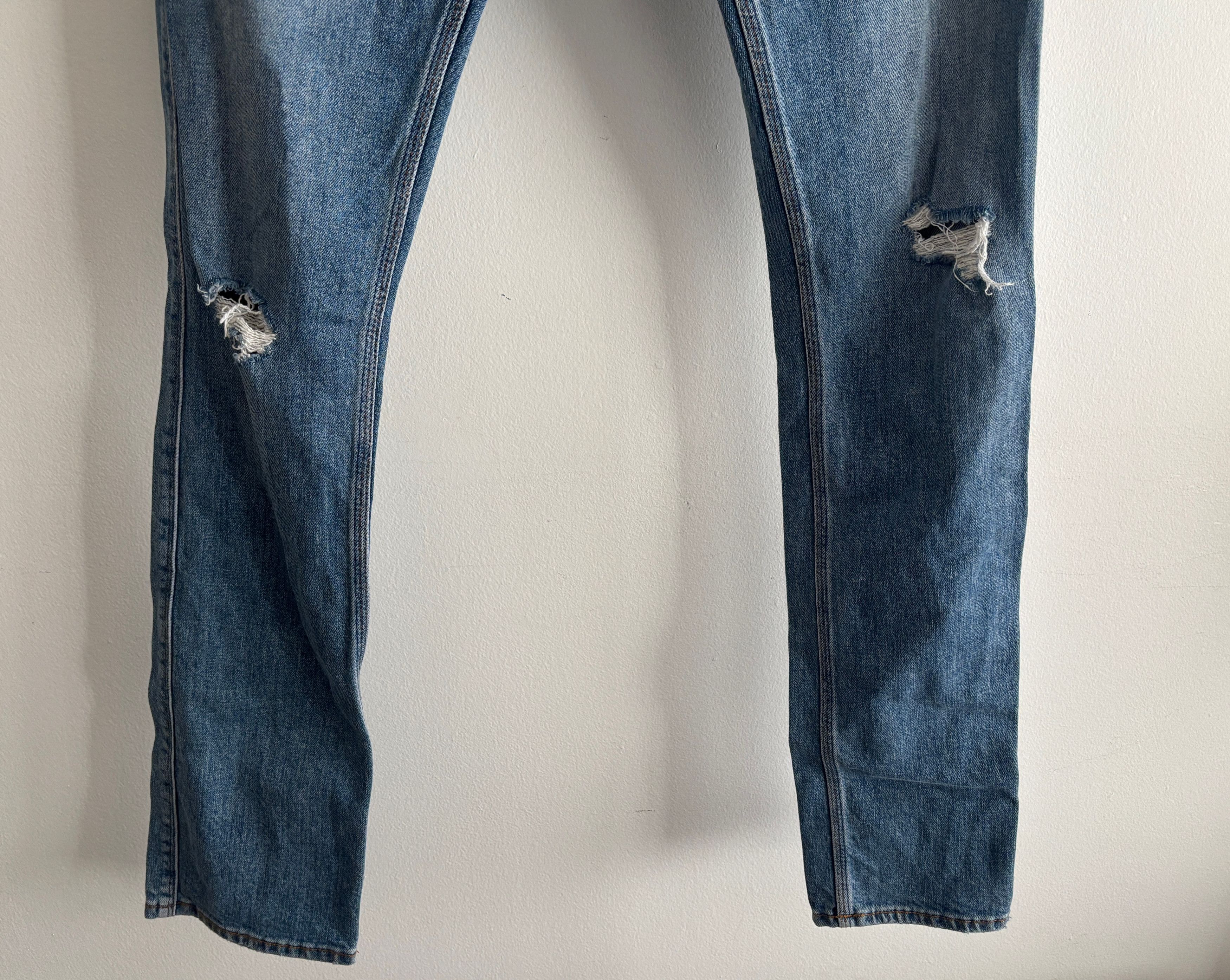Acne Studios Acne Studios Mid Wash Max Mid Ripped Jeans- 29 x 33 Size US 29 - 3 Thumbnail