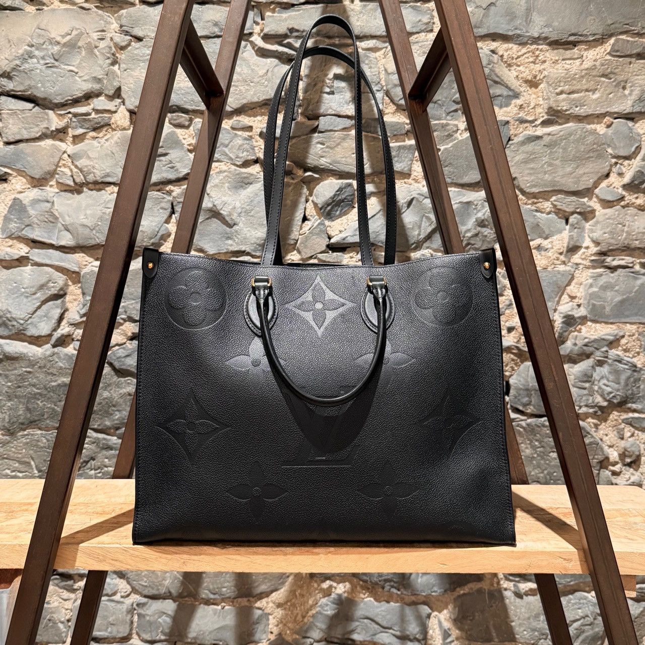 Louis Vuitton Louis Vuitton OnTheGo GM Black Empreinte Giant Tote Bag Size ONE SIZE - 1 Thumbnail