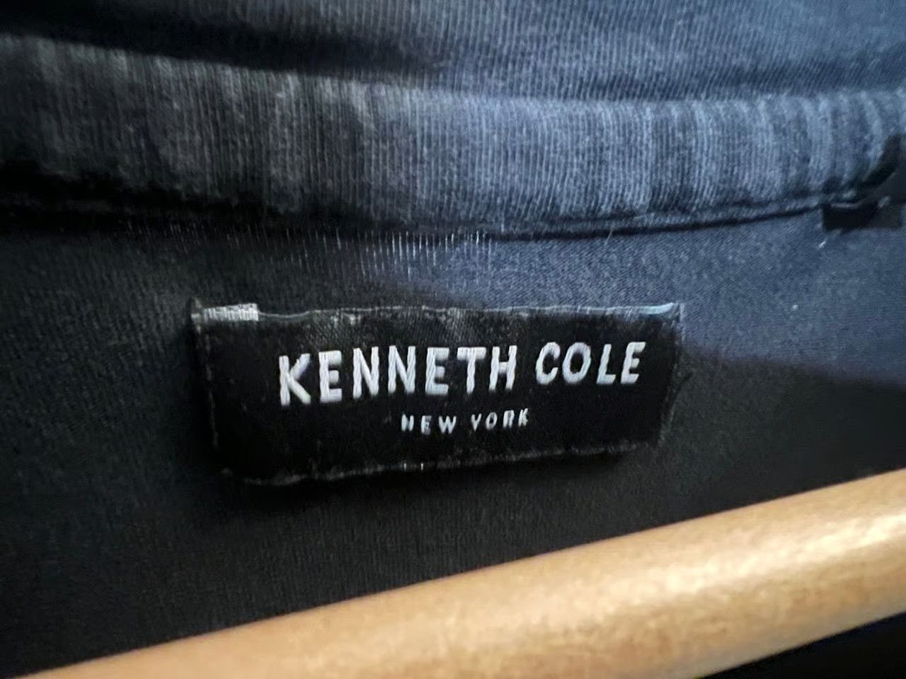Kenneth Cole Kenneth Cole New York Men's Black V-Neck Tee - Slim Fit L Size US L / EU 52-54 / 3 - 3 Thumbnail