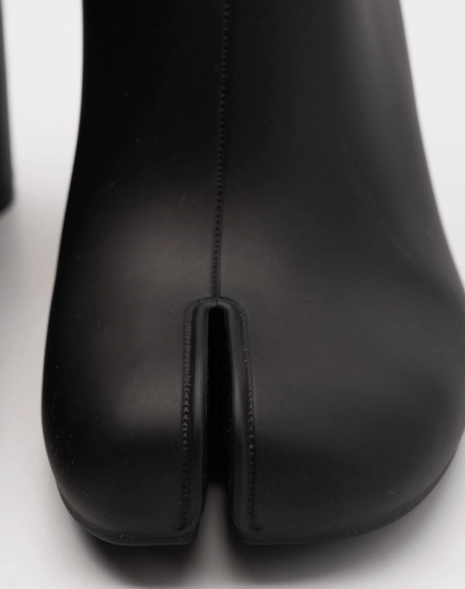 Maison Margiela MAISON MARGIELA Rubber Ankle Boots Size US 5 / IT 35 - 6 Thumbnail