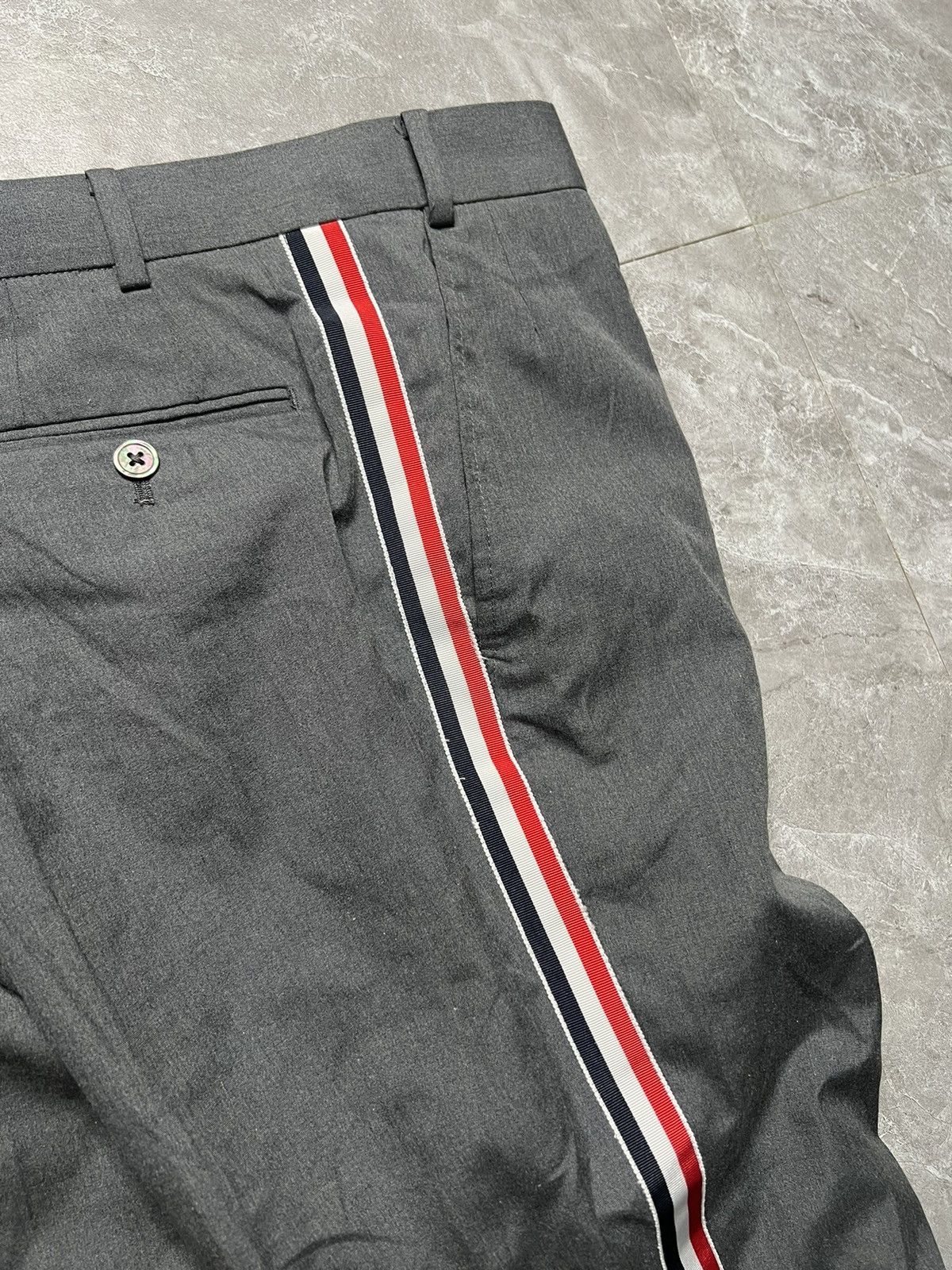 Thom Browne Thom Browne Grosgrain Stripe Cropped Chino Pants Size US 31 - 5 Thumbnail