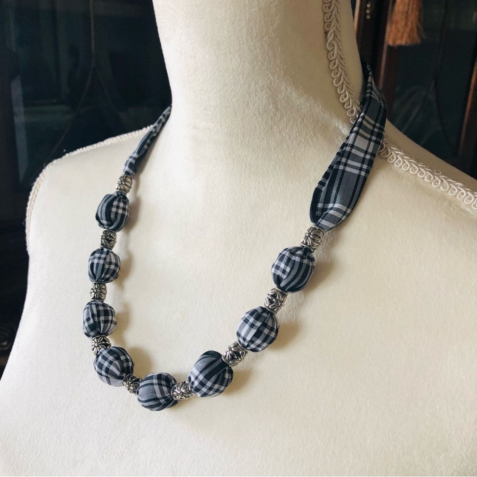 Handmade Country Girl black and white plaid fabric bead necklace Size ONE SIZE - 1 Thumbnail