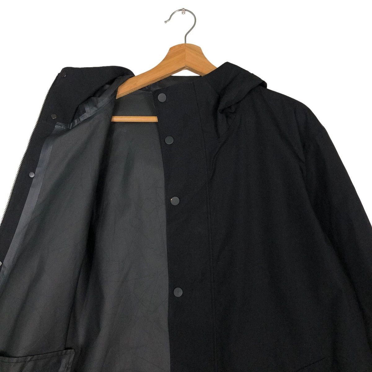 Japanese Brand 🔥Rich Black Survival Long Jacket Uniqlo Japan Undercover Size US M / EU 48-50 / 2 - 12 Thumbnail