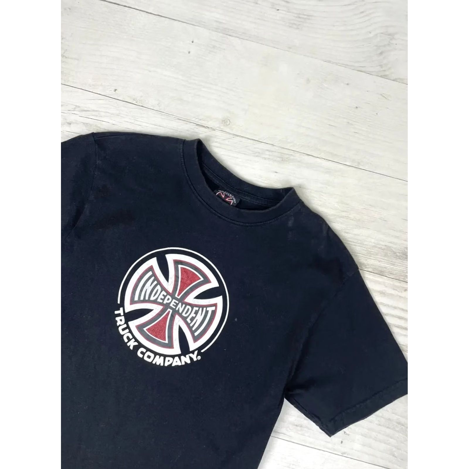 Vintage VINTAGE Independent Truck Company T-Shirt Men Size S Black 90s Size US S / EU 44-46 / 1 - 2 Thumbnail