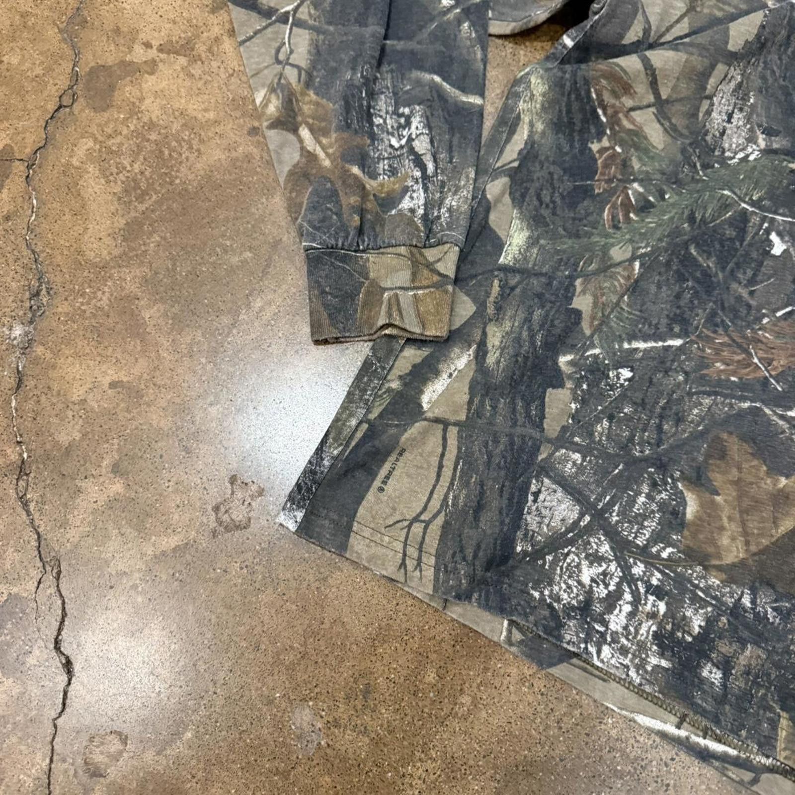 Jerzees Jerzees Camo Long Sleeve Pocket Tee Size US XL / EU 56 / 4 - 4 Thumbnail