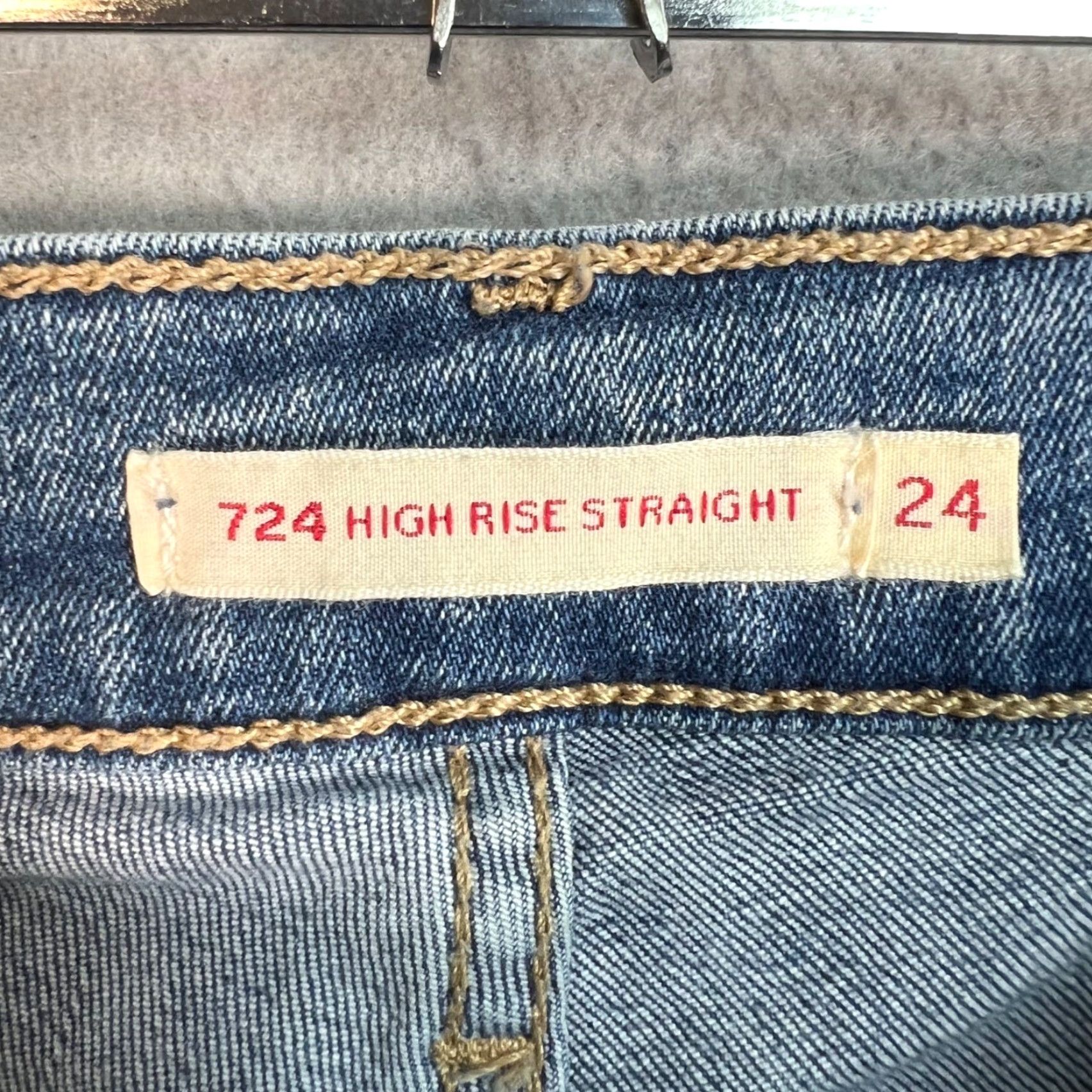 Levi's VINTAGE Levis 724 High Rise Straight Womens Jeans Size 24 Blue Denim Distressed Size 42" / US 20 - 3 Thumbnail