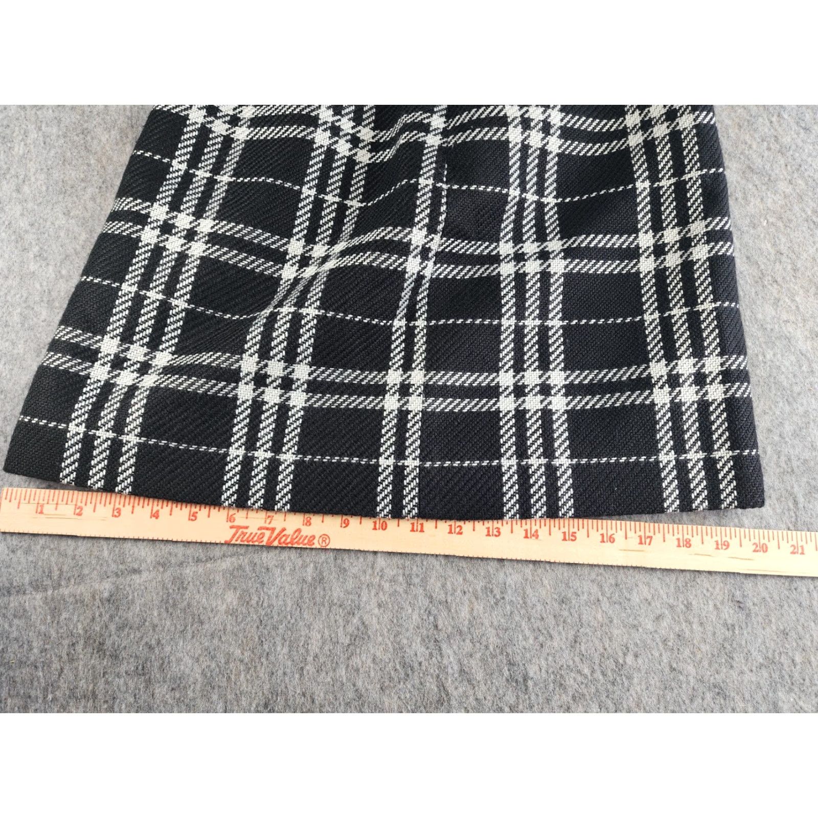 J.Crew Women's J.CREW Skirt Black White Plaid Midi Size 6 Women's Skirt Midi Plaid J.CREW 6 Size 28" / US 6 / IT 42 - 7 Thumbnail