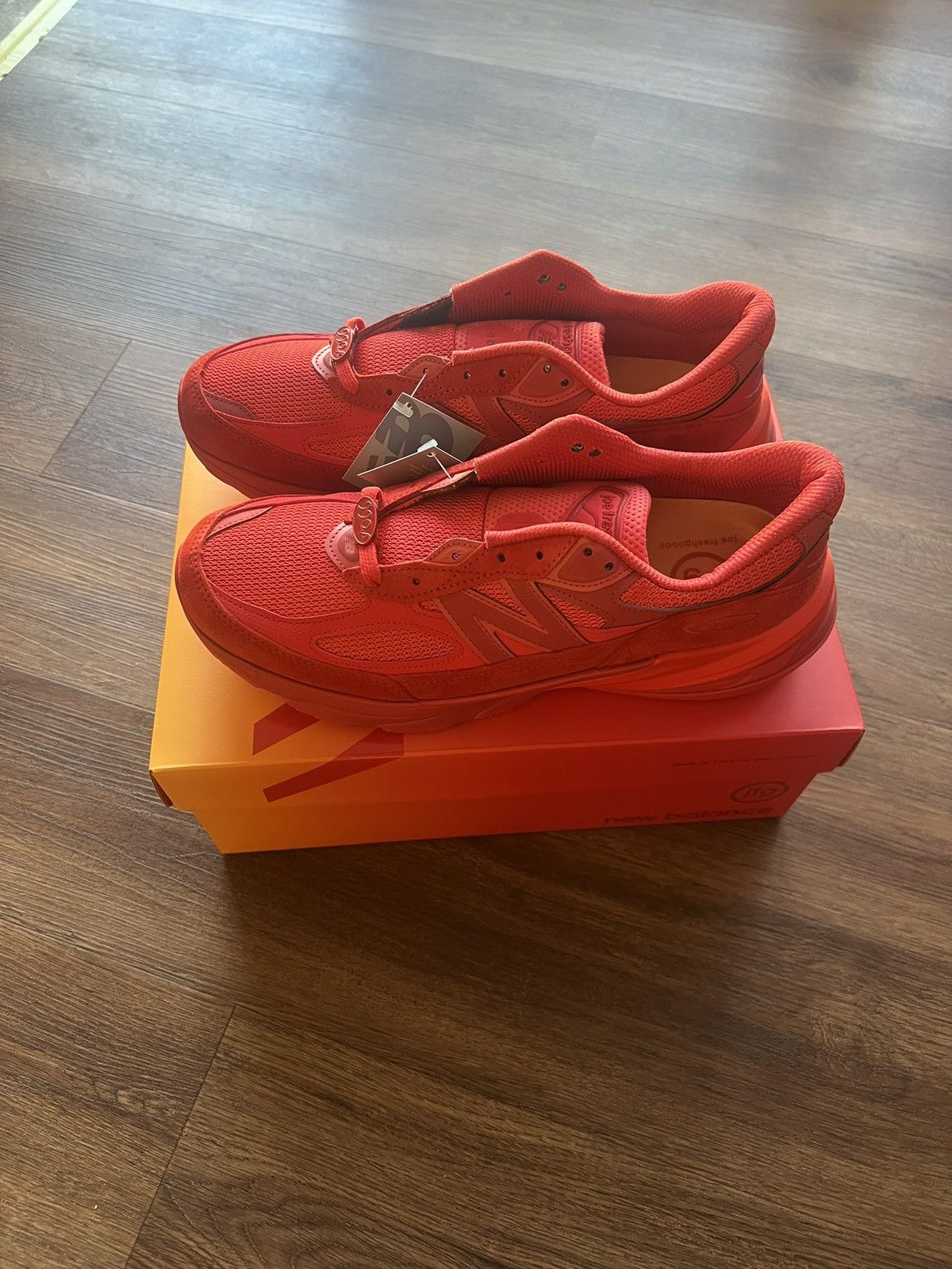 New Balance Men’s New Balance Joe FreshGoods 990v6 Sneakers in Red. Size US 10.5 / EU 43-44 - 7 Thumbnail