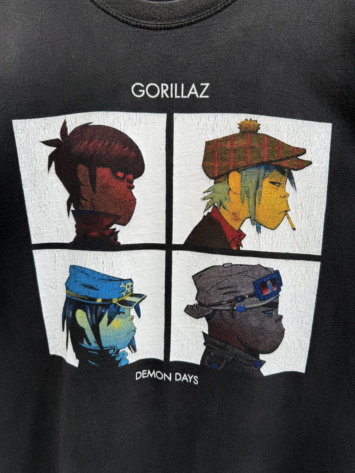 Band Tees 💥RARE💥 Vintage 2000s GORILLAZ “Demon Days” Sunfaded XL Tee Size US XL / EU 56 / 4 - 3 Thumbnail