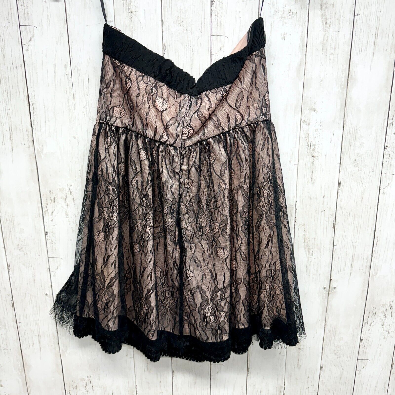Other Tinslepearl Dress Size 4 Strapless Laced Black Trimmed Mini Size S / US 4 / IT 40 - 6 Thumbnail