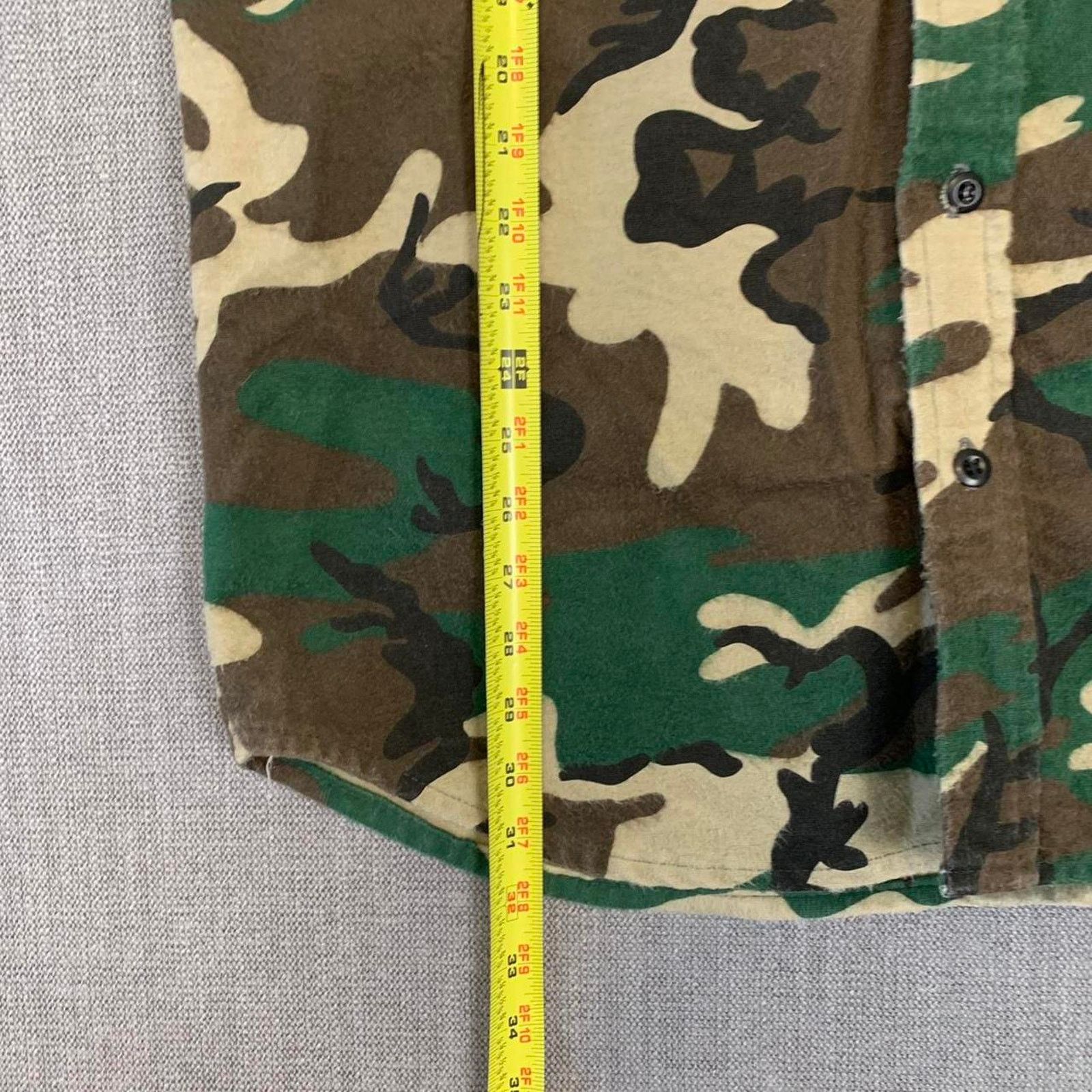 Vintage Vintage Cabela's Woodland Camo button up flannel shirt Size US L / EU 52-54 / 3 - 7 Thumbnail