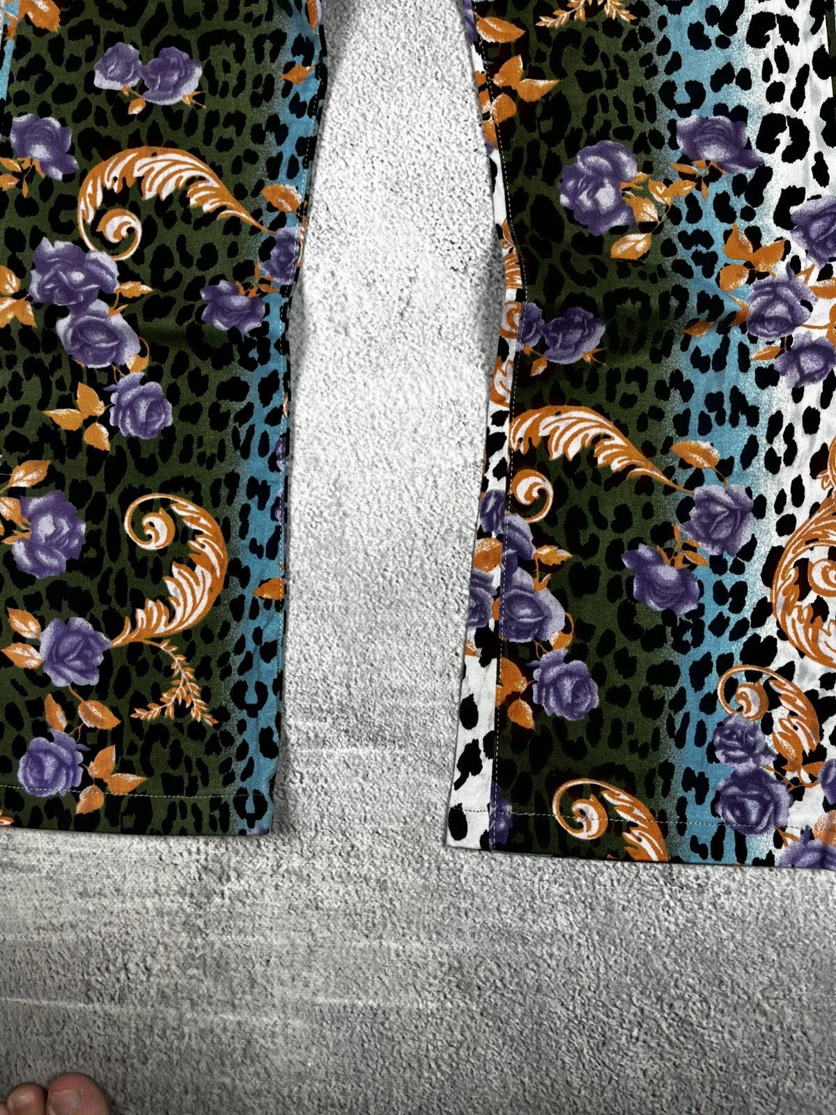 Versace Jeans Couture Gianni Versace Bold Multi-Color Leopard with Floral Print Size 28" / US 6 / IT 42 - 4 Thumbnail