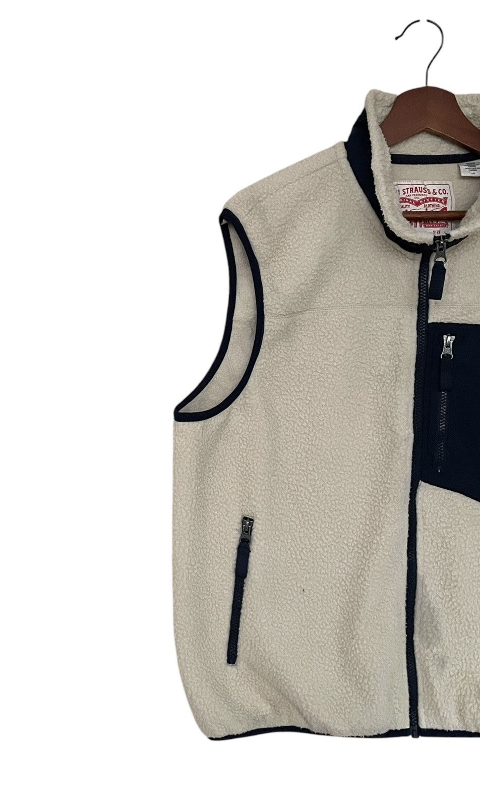 Levi's × Vintage Vintage Brand Levi’s Fur Vest 2000s Size US L / EU 52-54 / 3 - 5 Thumbnail