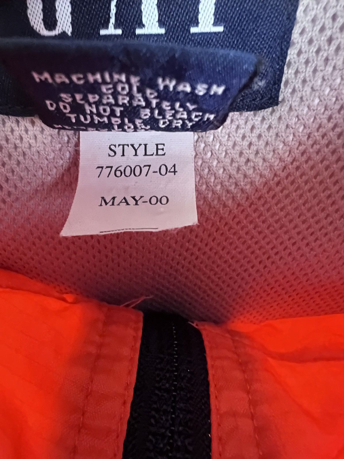Gap Vintage Gap Nylon Vest Hooded Full Zip Orange XL Streetwear Size US XL / EU 56 / 4 - 6 Thumbnail