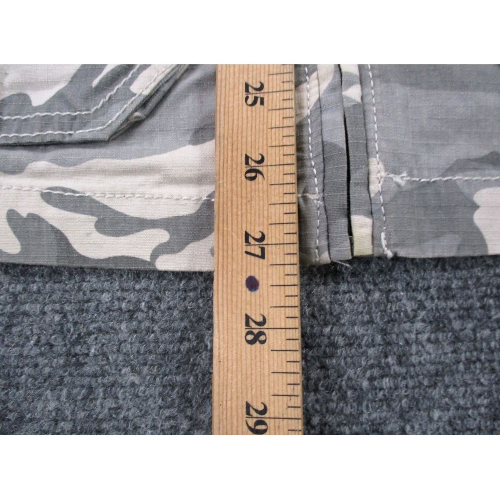 Carhartt Carhartt Vest Women M Gray Camouflage Zip Full Zip Outdoor Windbreaker Casual Travel 90s? Size M / US 6-8 / IT 42-44 - 4 Thumbnail