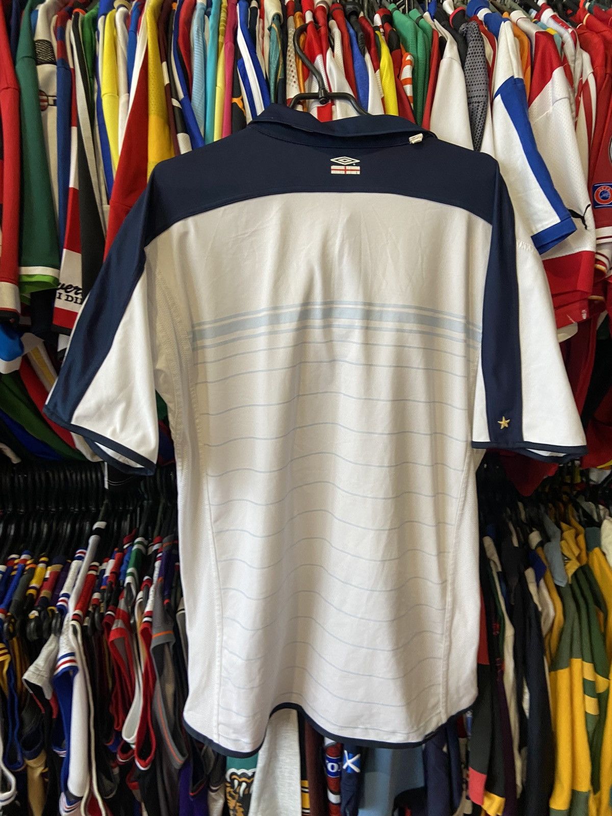 Umbro 2004 Umbro England Team Reversible Home Soccer Jersey Sz XL Size US XL / EU 56 / 4 - 13 Thumbnail