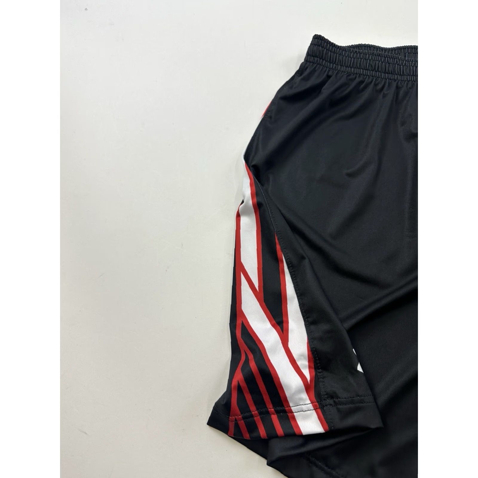 Under Armour Under Armour Shorts Mens Medium Black Armourfuse Volleyball Cross Training Gym Athletic Mens Size US 31 - 3 Thumbnail