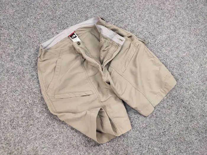 The North Face Vintage 90's The North Face Nylon Cargo Casual Shorts Size US 34 / EU 50 - 2 Thumbnail