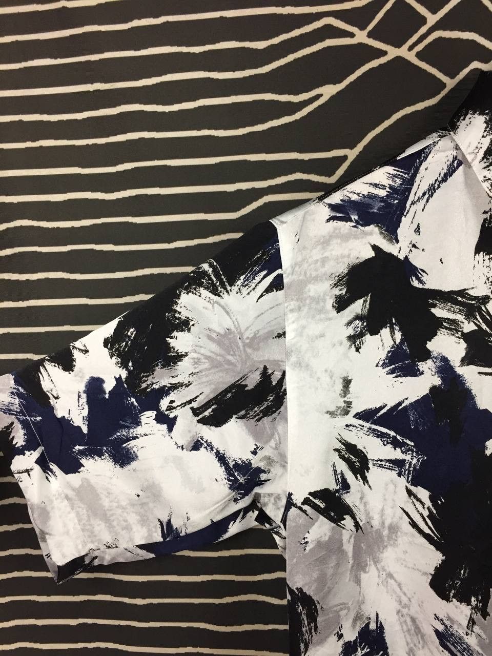 STUDIOUS STUDIOUS Japan Abstract Brushstroke Print Button Up Shirt Size US S / EU 44-46 / 1 - 4 Thumbnail